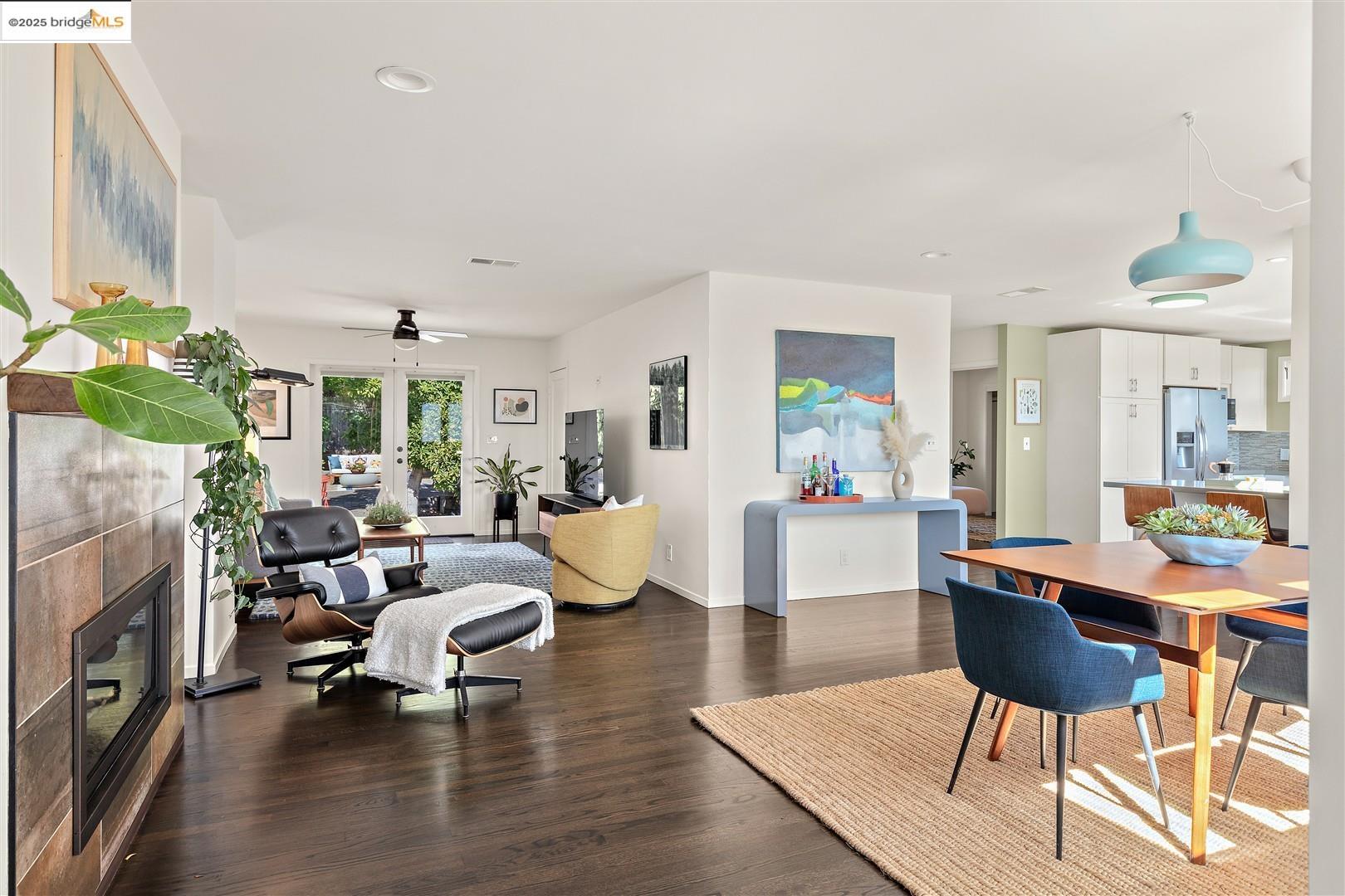 Detail Gallery Image 3 of 60 For 1000 Navellier St, El Cerrito,  CA 94530 - 3 Beds | 2/1 Baths