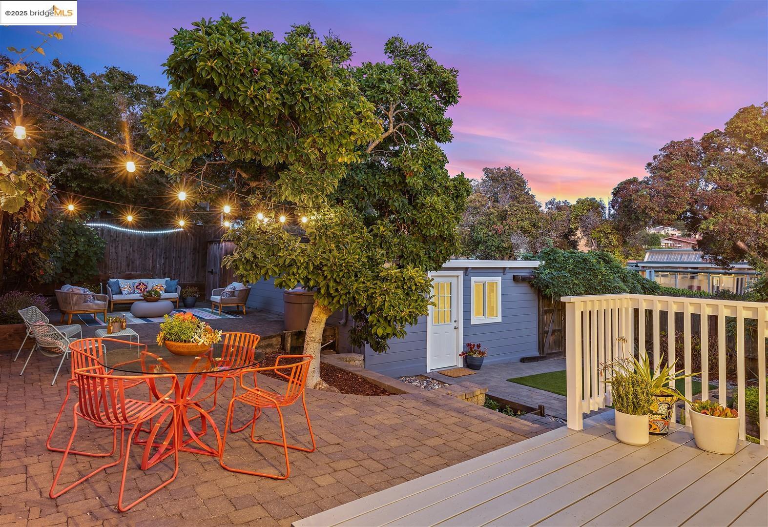 Detail Gallery Image 31 of 60 For 1000 Navellier St, El Cerrito,  CA 94530 - 3 Beds | 2/1 Baths