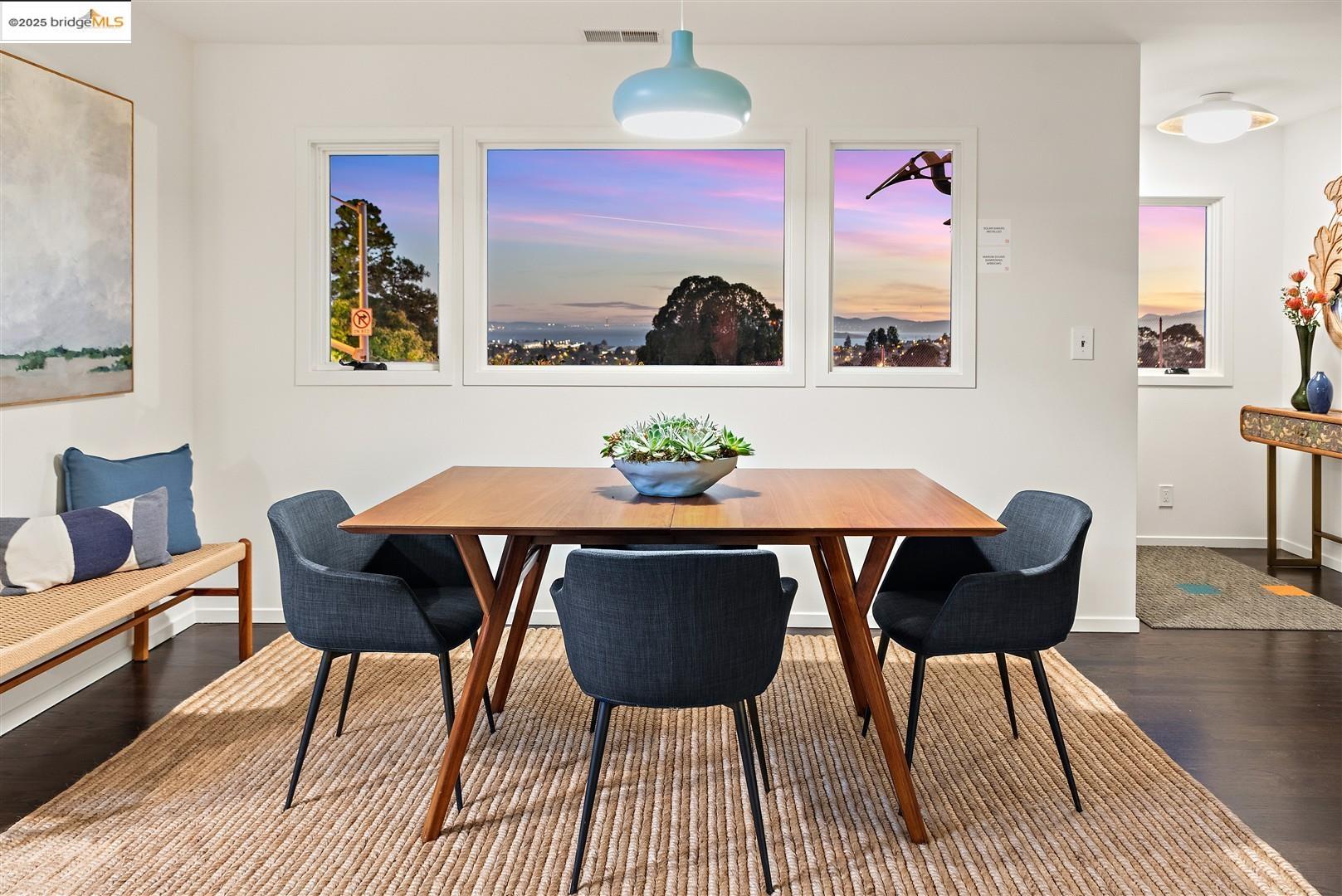 Detail Gallery Image 5 of 60 For 1000 Navellier St, El Cerrito,  CA 94530 - 3 Beds | 2/1 Baths
