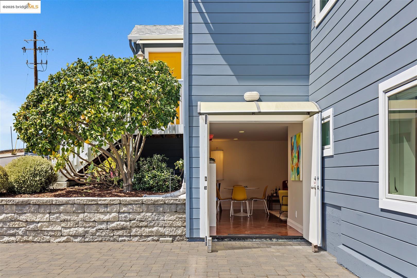 Detail Gallery Image 43 of 60 For 1000 Navellier St, El Cerrito,  CA 94530 - 3 Beds | 2/1 Baths