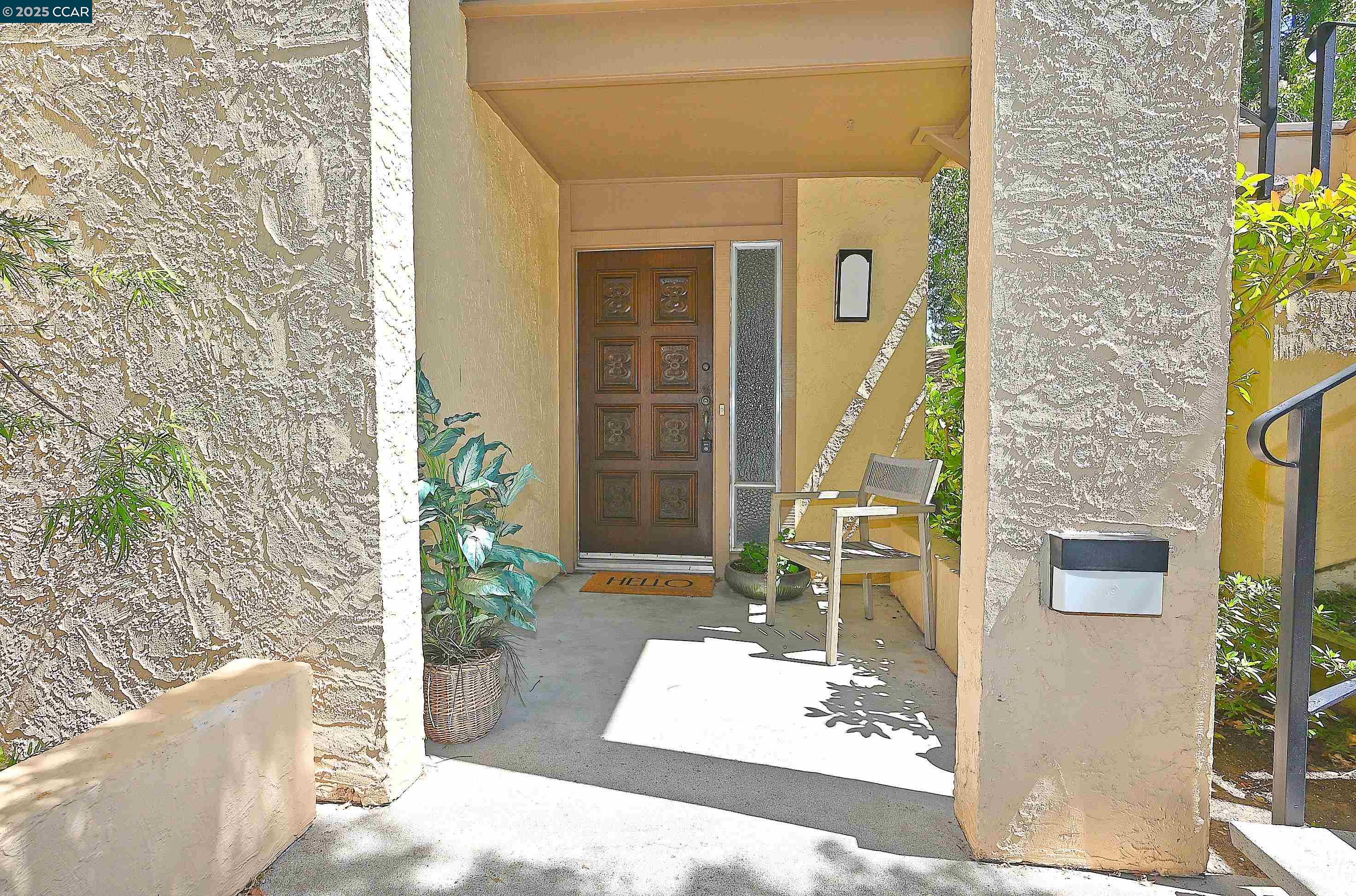 Detail Gallery Image 5 of 36 For 1805 Ptarmigan Dr 1a,  Walnut Creek,  CA 94595 - 2 Beds | 2 Baths
