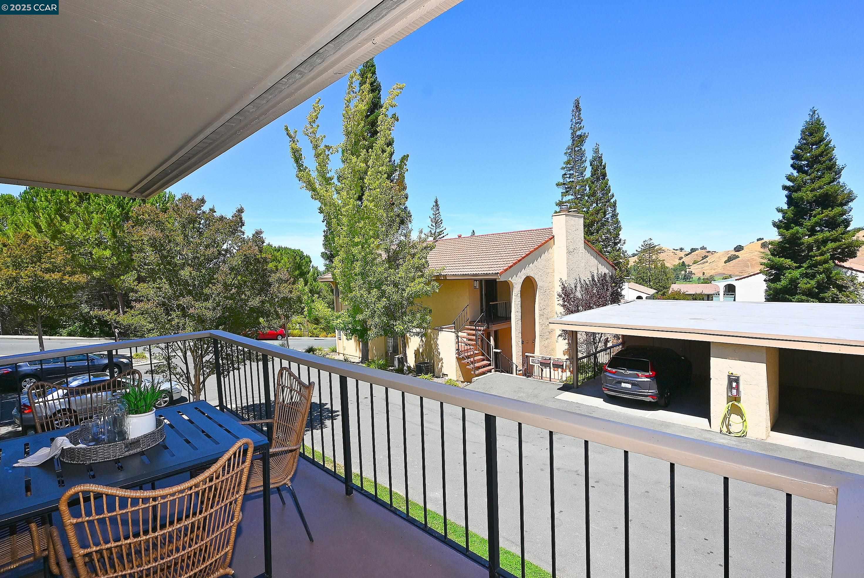 Detail Gallery Image 8 of 36 For 1805 Ptarmigan Dr 1a,  Walnut Creek,  CA 94595 - 2 Beds | 2 Baths