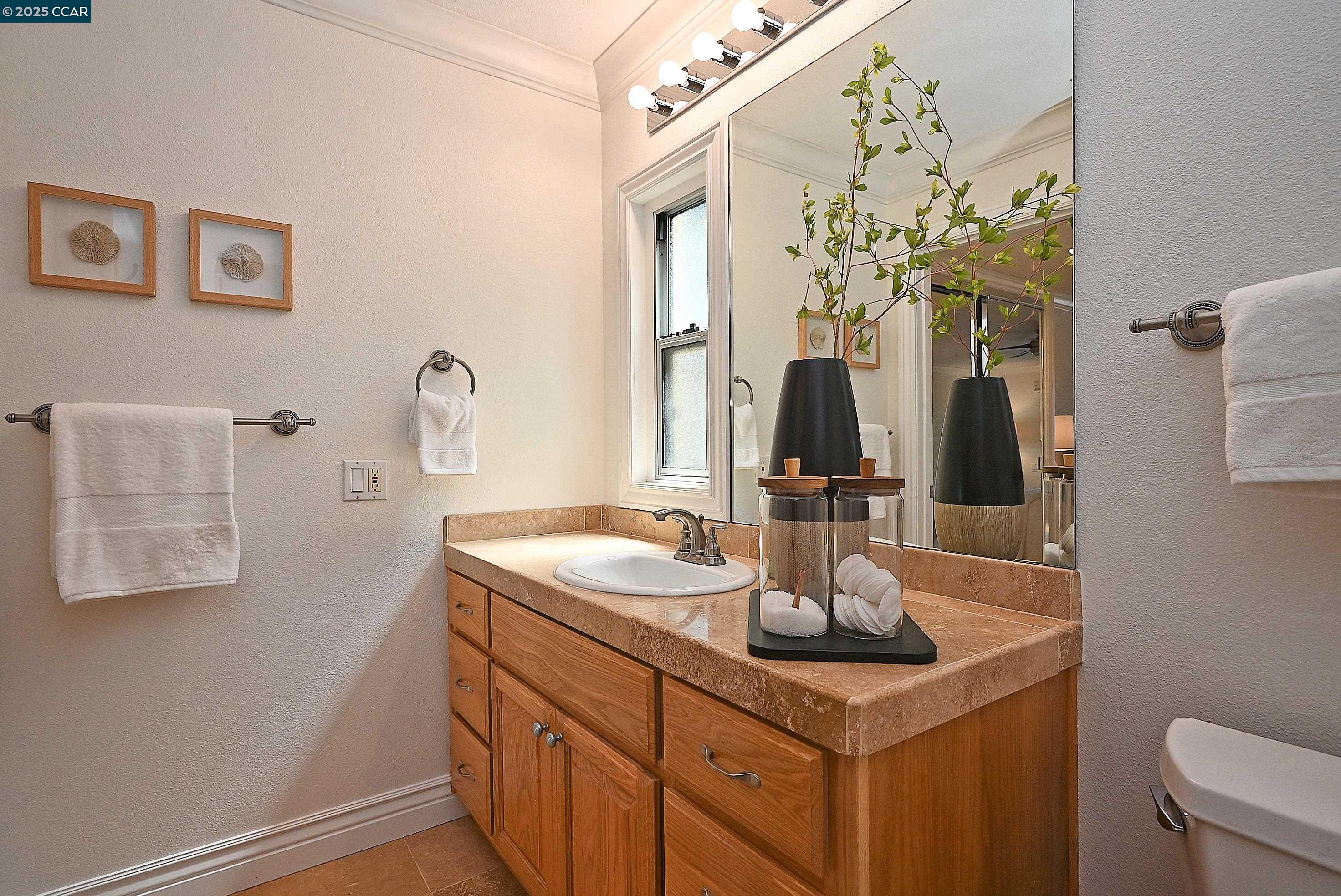 Photo #10: 41107243 Listing: Photo #10