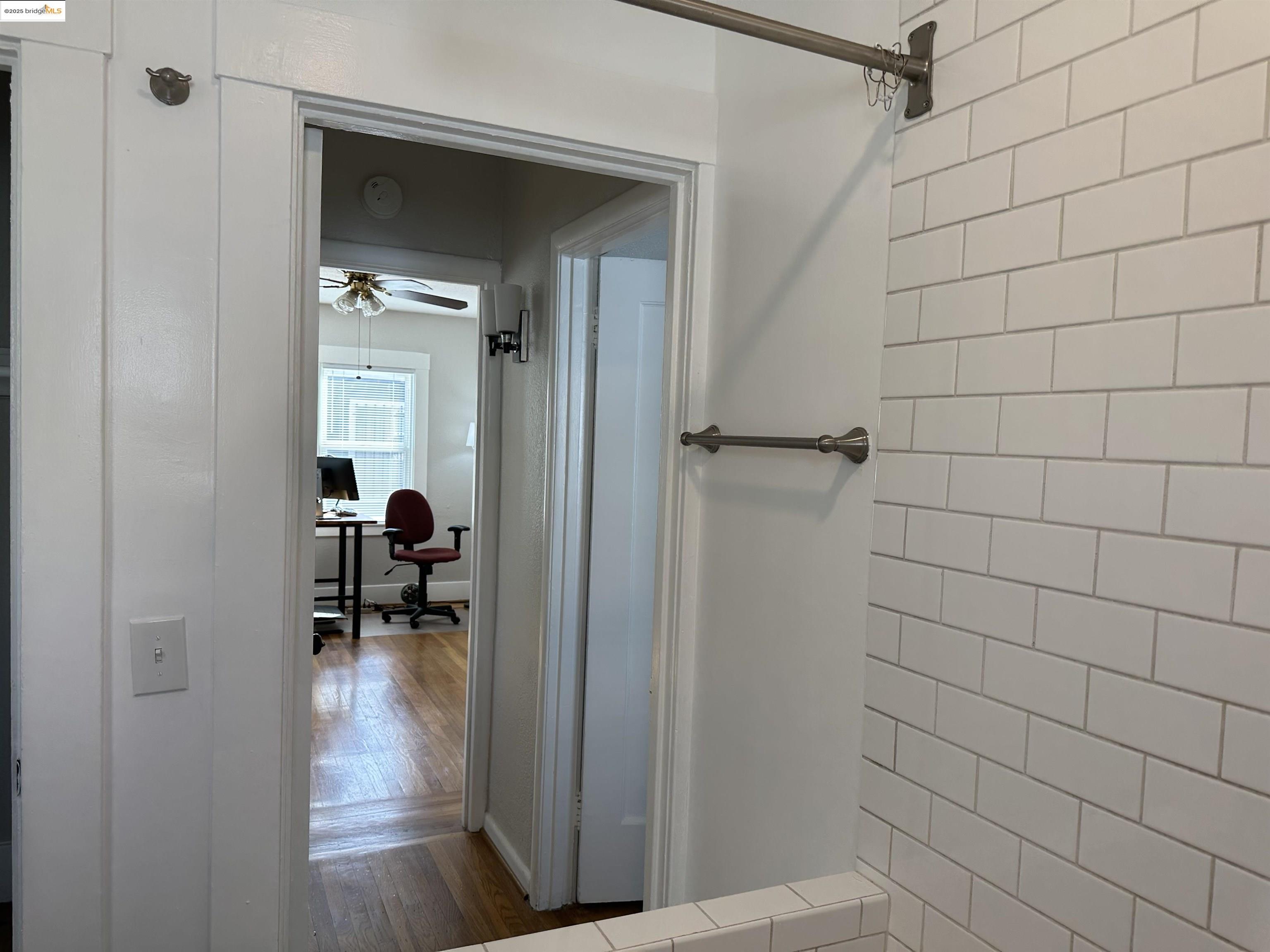 Detail Gallery Image 30 of 56 For 1937 87th Avenue, Oakland,  CA 94621 - 3 Beds | 1 Baths