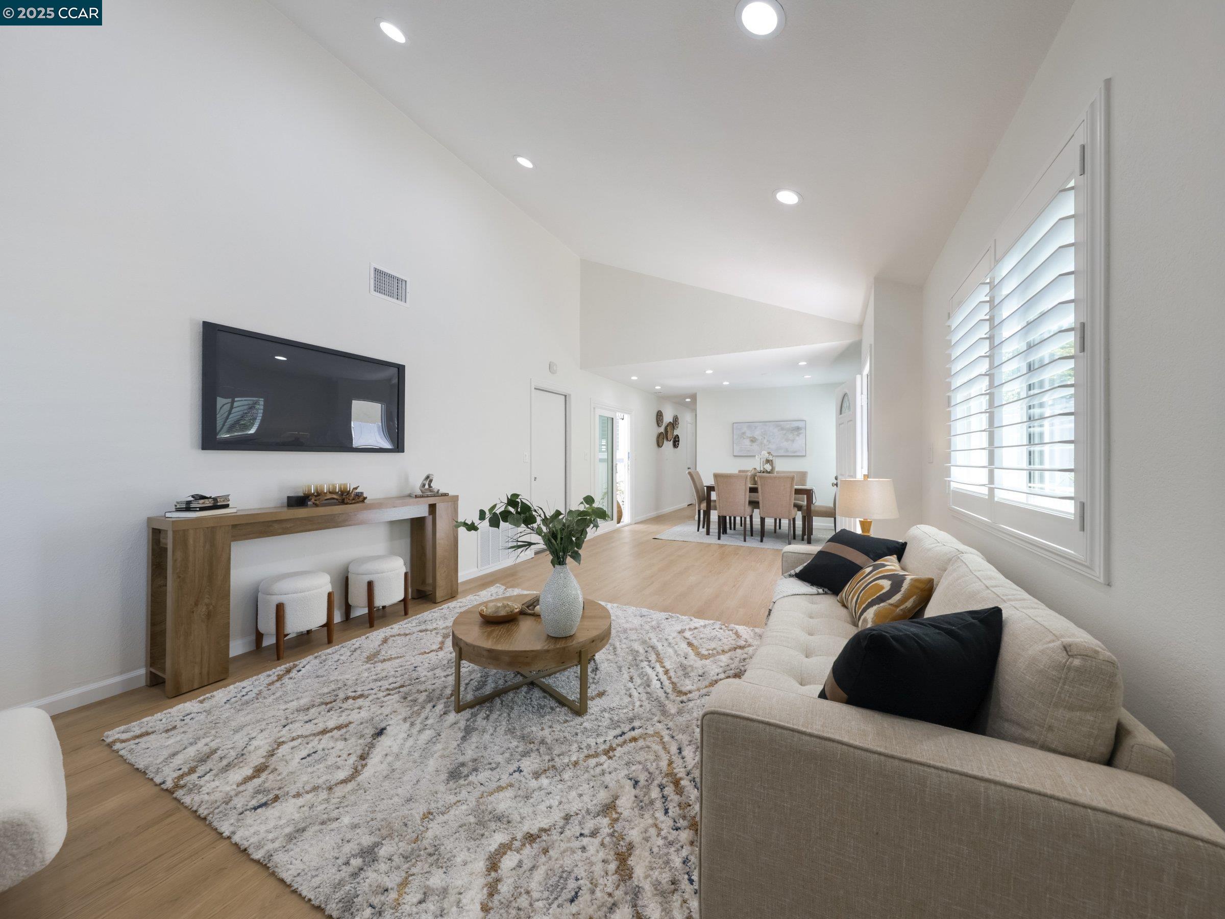 Detail Gallery Image 11 of 55 For 4928 Friar Ave, Fremont,  CA 94555 - 4 Beds | 2 Baths