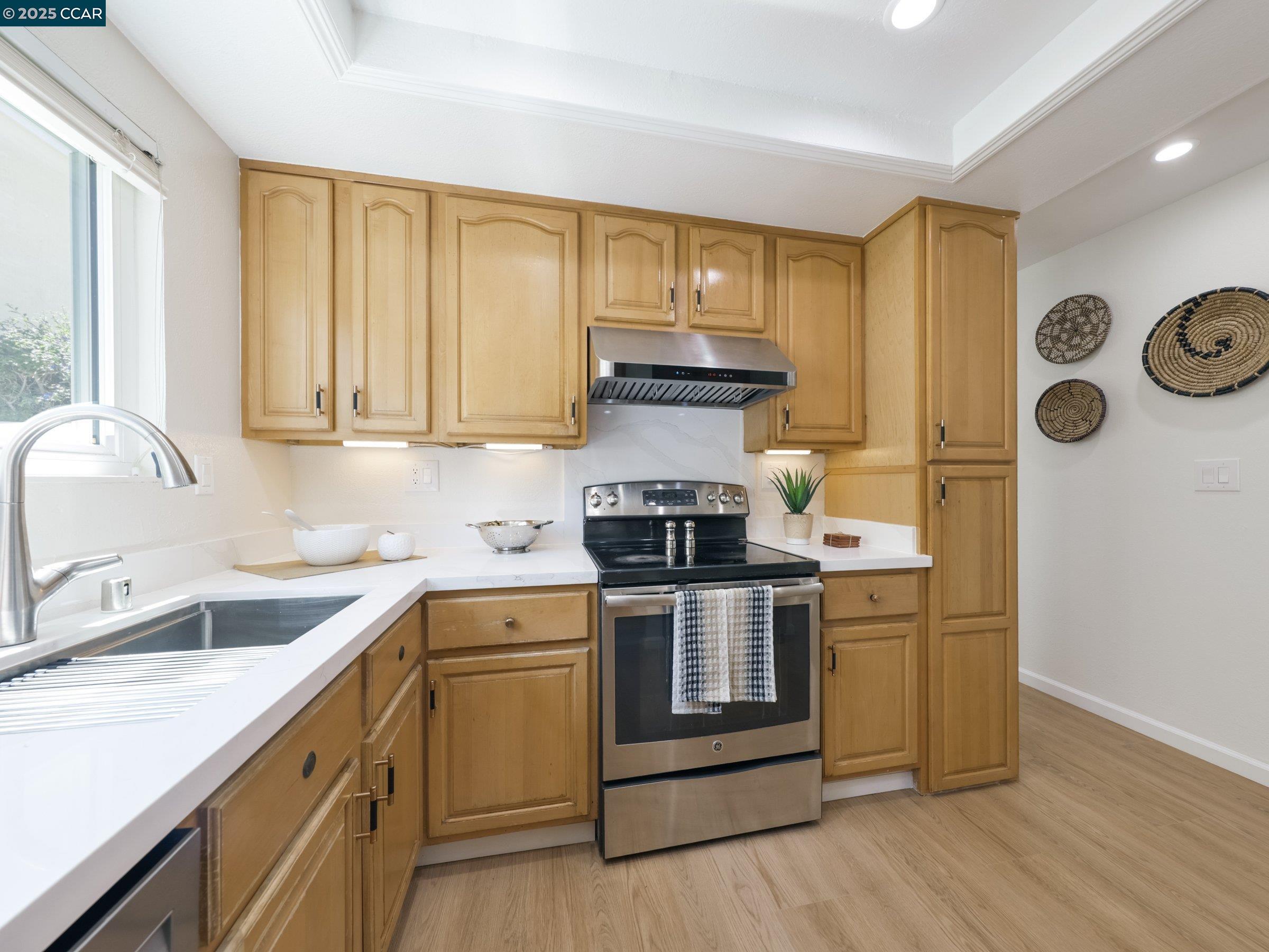 Detail Gallery Image 18 of 55 For 4928 Friar Ave, Fremont,  CA 94555 - 4 Beds | 2 Baths