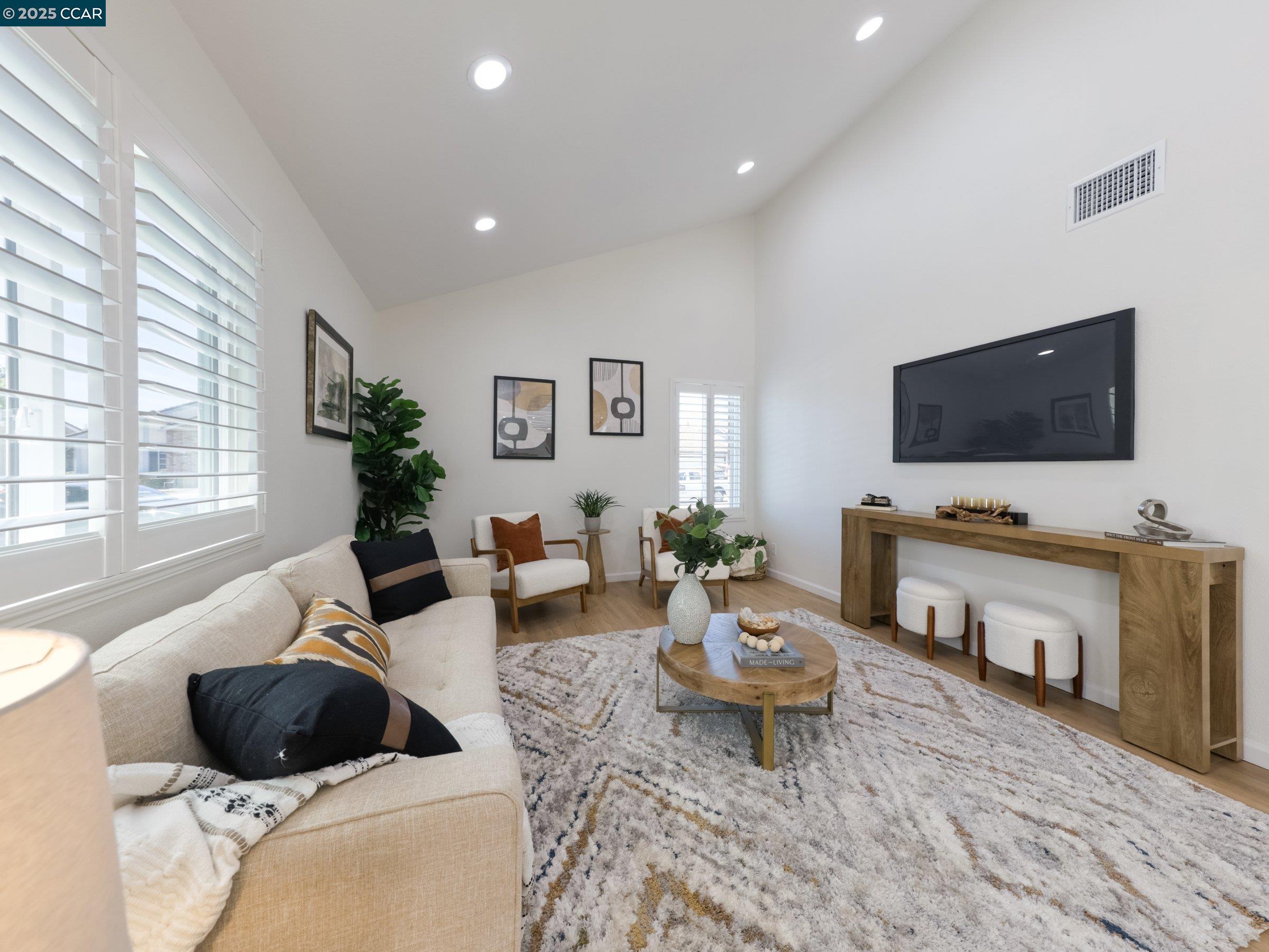 Detail Gallery Image 7 of 55 For 4928 Friar Ave, Fremont,  CA 94555 - 4 Beds | 2 Baths