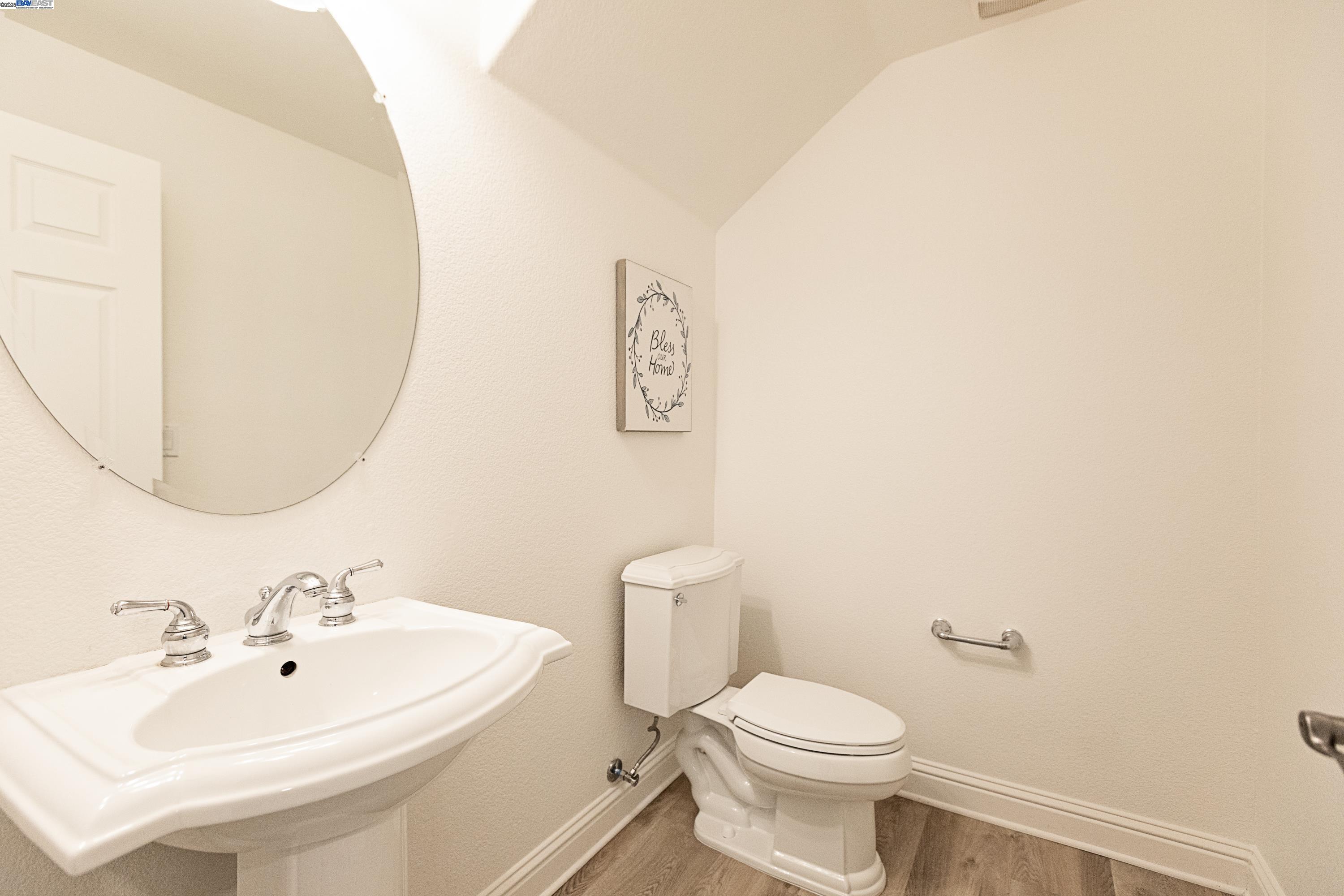 Detail Gallery Image 11 of 41 For 1878 Bayonne Court, Tracy,  CA 95304 - 4 Beds | 2/1 Baths