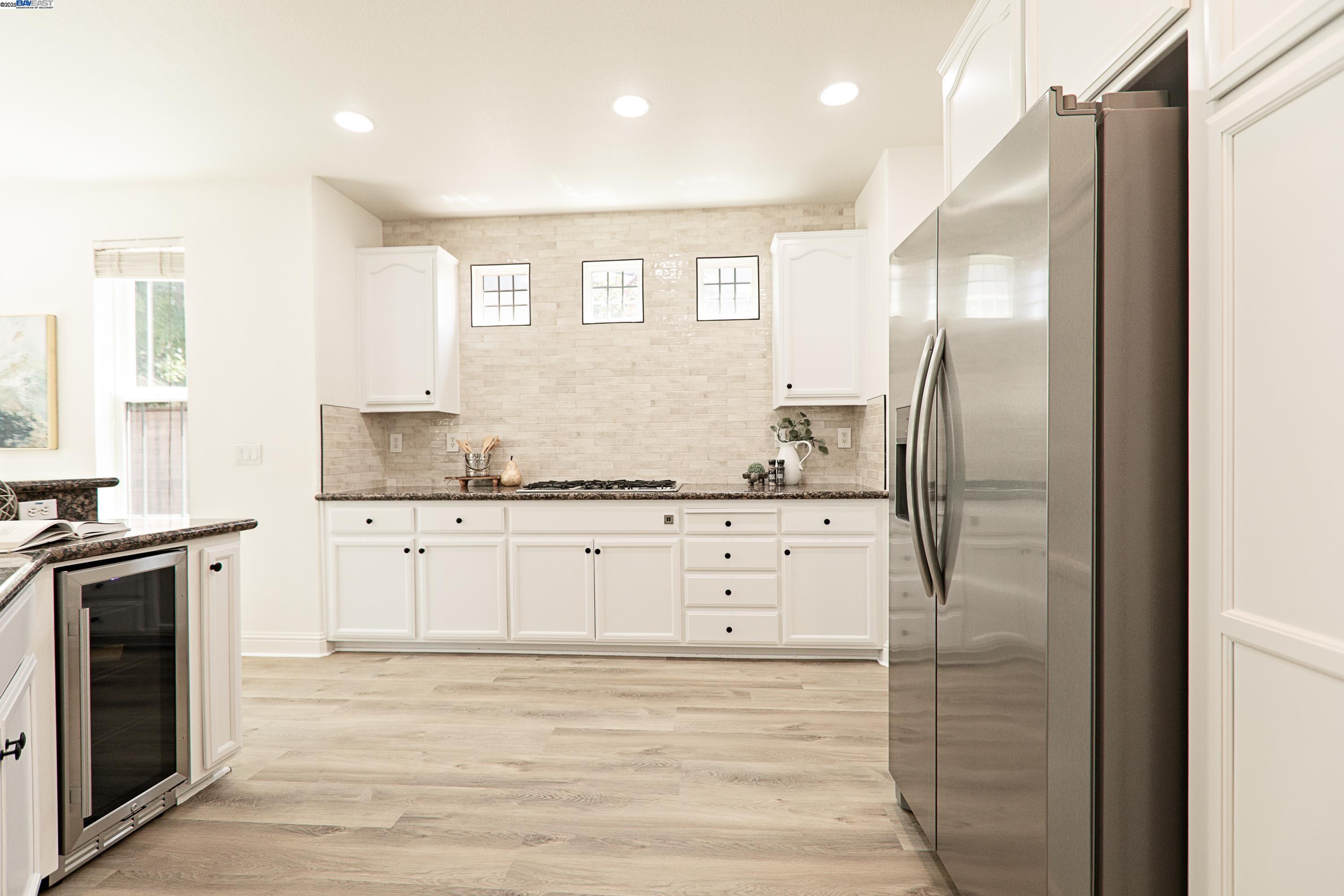 Detail Gallery Image 15 of 41 For 1878 Bayonne Court, Tracy,  CA 95304 - 4 Beds | 2/1 Baths