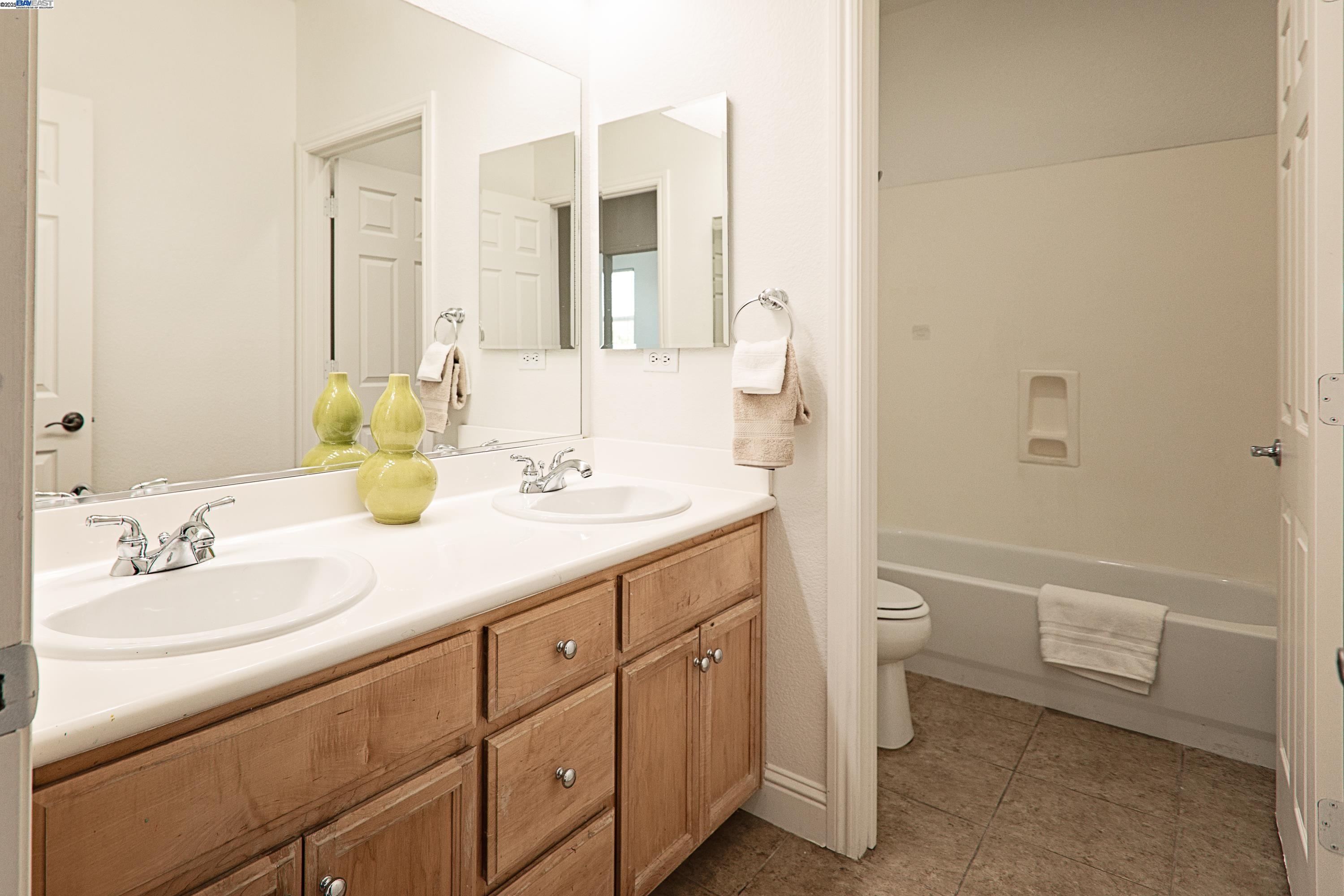 Detail Gallery Image 30 of 41 For 1878 Bayonne Court, Tracy,  CA 95304 - 4 Beds | 2/1 Baths