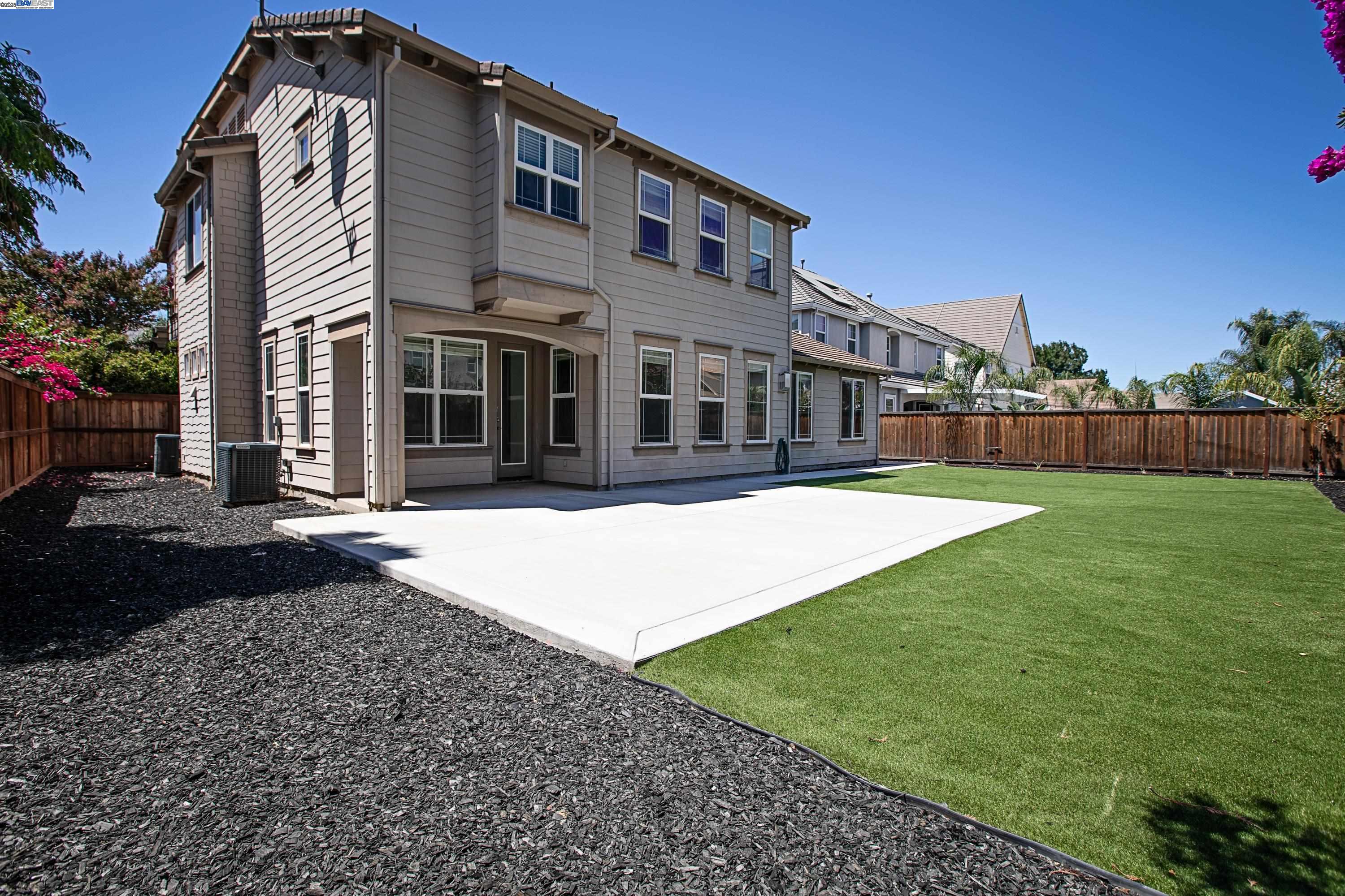 Detail Gallery Image 38 of 41 For 1878 Bayonne Court, Tracy,  CA 95304 - 4 Beds | 2/1 Baths