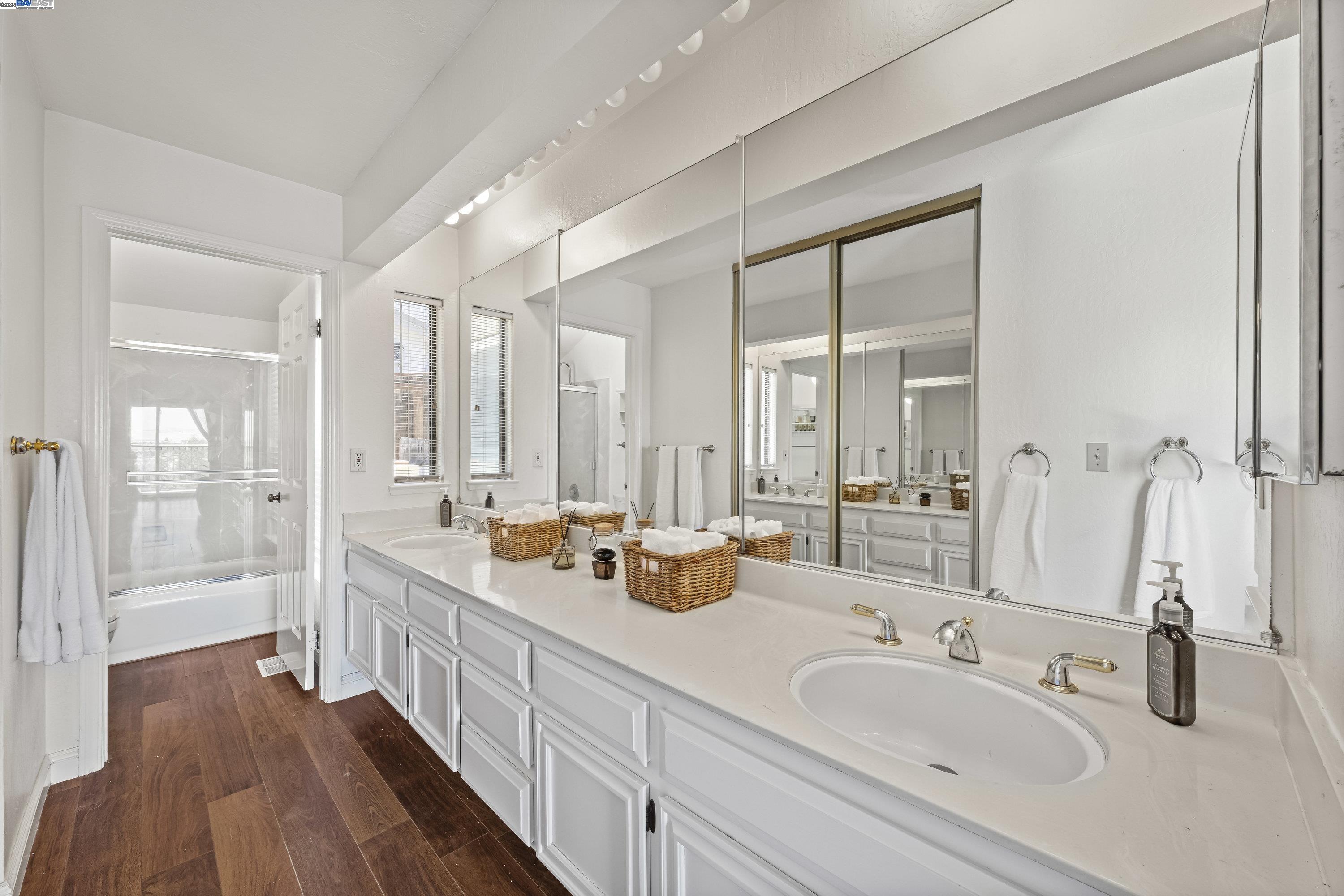 Detail Gallery Image 13 of 32 For 8146 Vomac Ct, Dublin,  CA 94568 - 4 Beds | 2/1 Baths