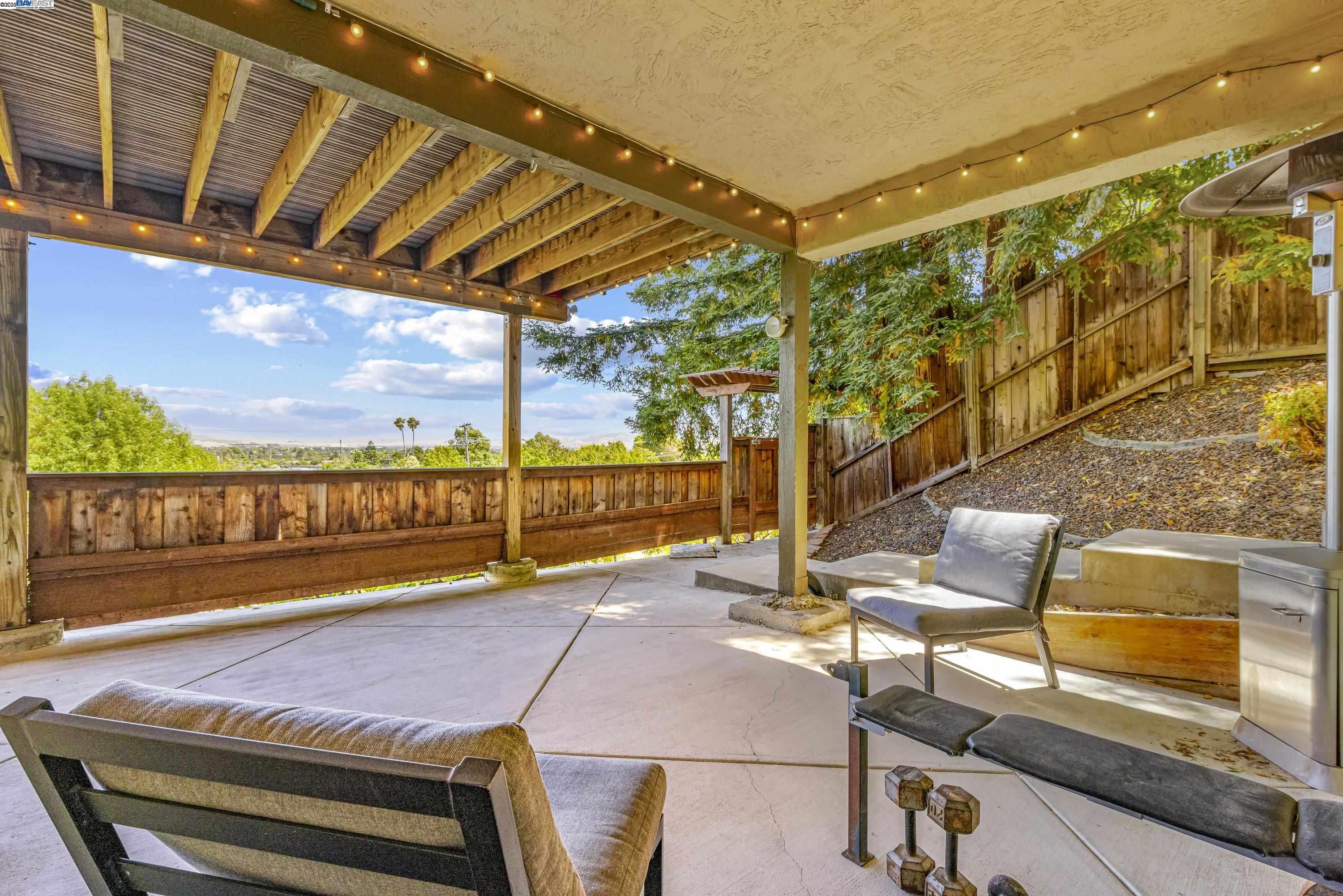 Detail Gallery Image 22 of 32 For 8146 Vomac Ct, Dublin,  CA 94568 - 4 Beds | 2/1 Baths