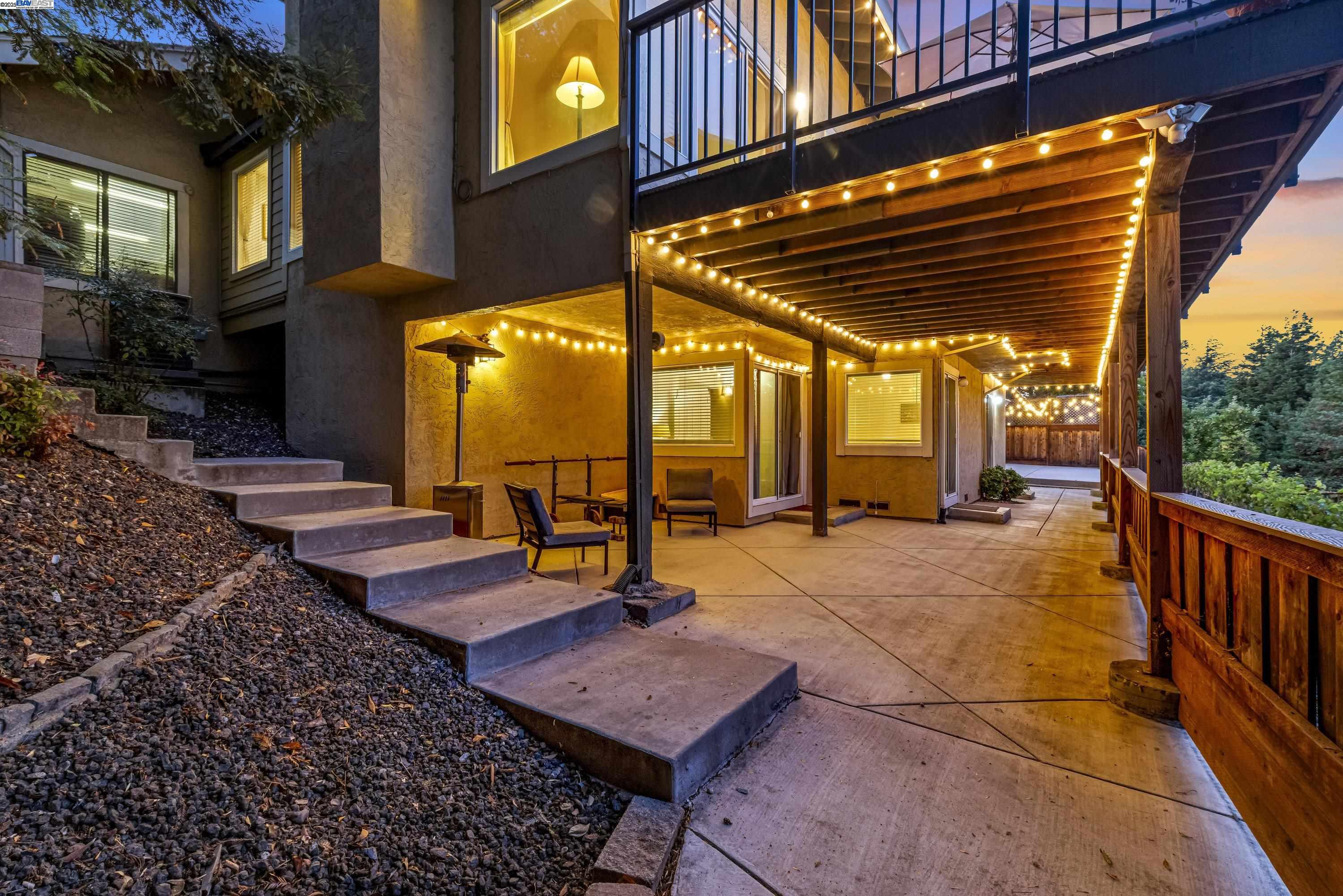 Detail Gallery Image 28 of 32 For 8146 Vomac Ct, Dublin,  CA 94568 - 4 Beds | 2/1 Baths