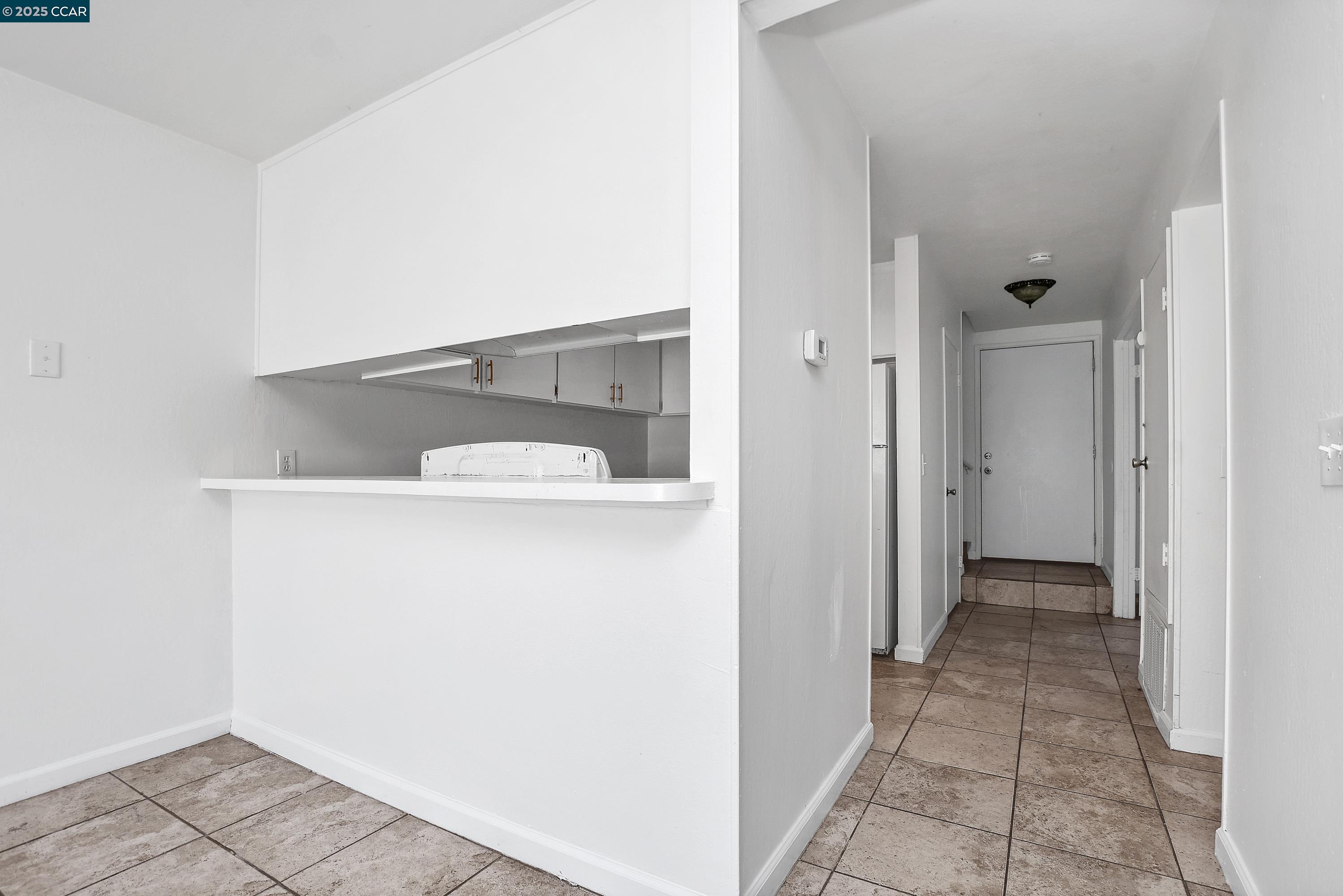 Detail Gallery Image 14 of 28 For 104 Rainier Ln, Antioch,  CA 94509 - 4 Beds | 1/1 Baths