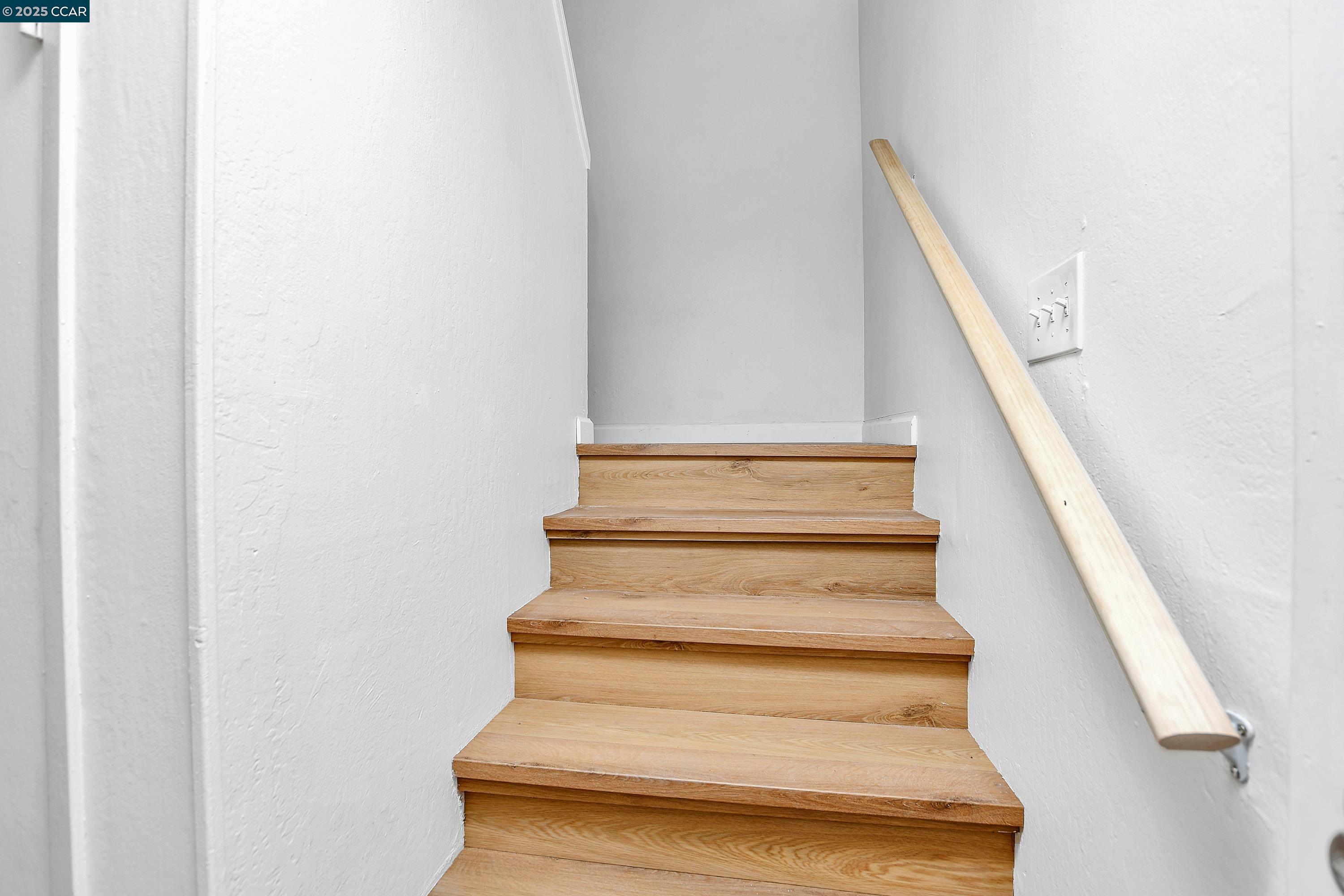 Detail Gallery Image 18 of 28 For 104 Rainier Ln, Antioch,  CA 94509 - 4 Beds | 1/1 Baths