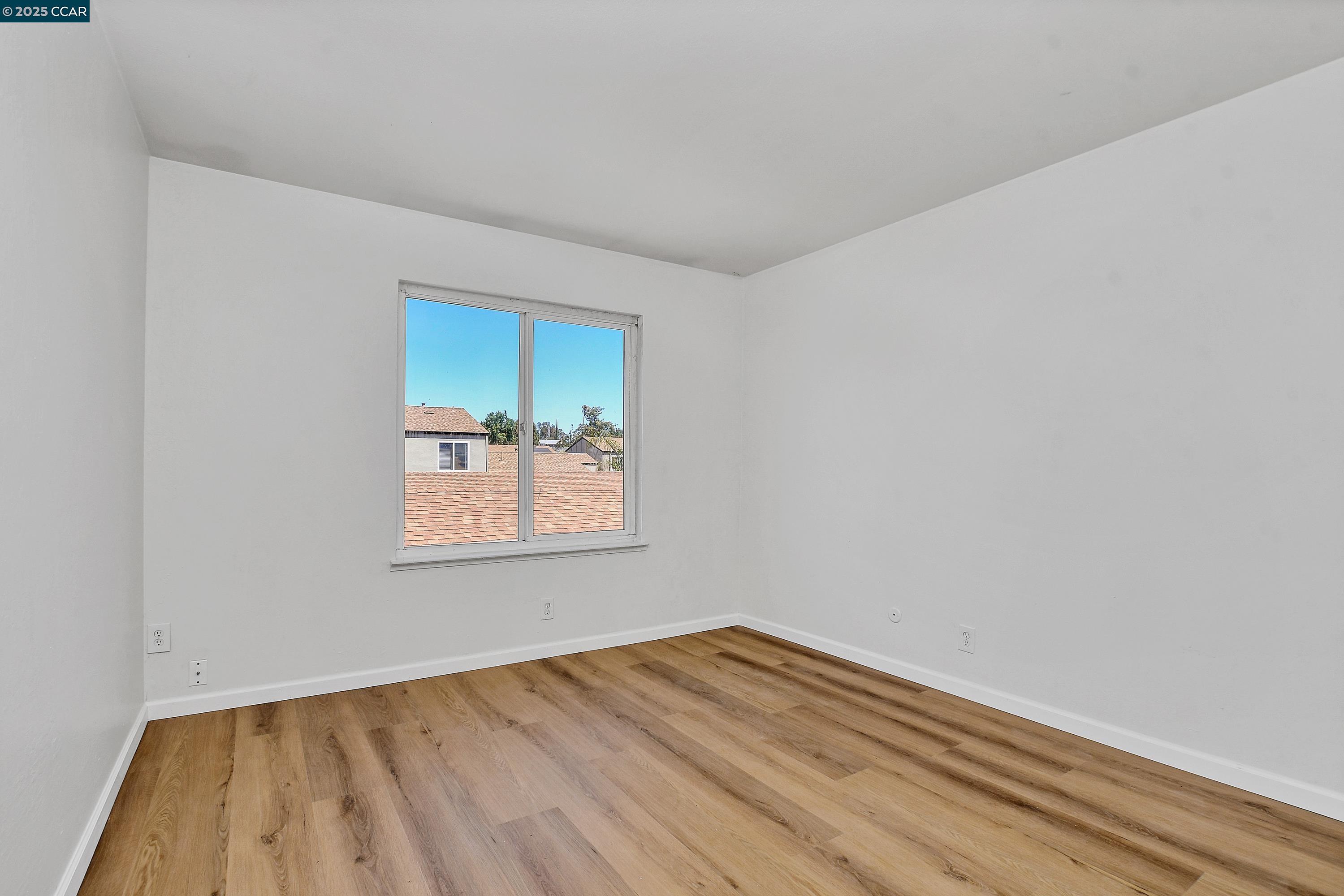 Detail Gallery Image 21 of 28 For 104 Rainier Ln, Antioch,  CA 94509 - 4 Beds | 1/1 Baths
