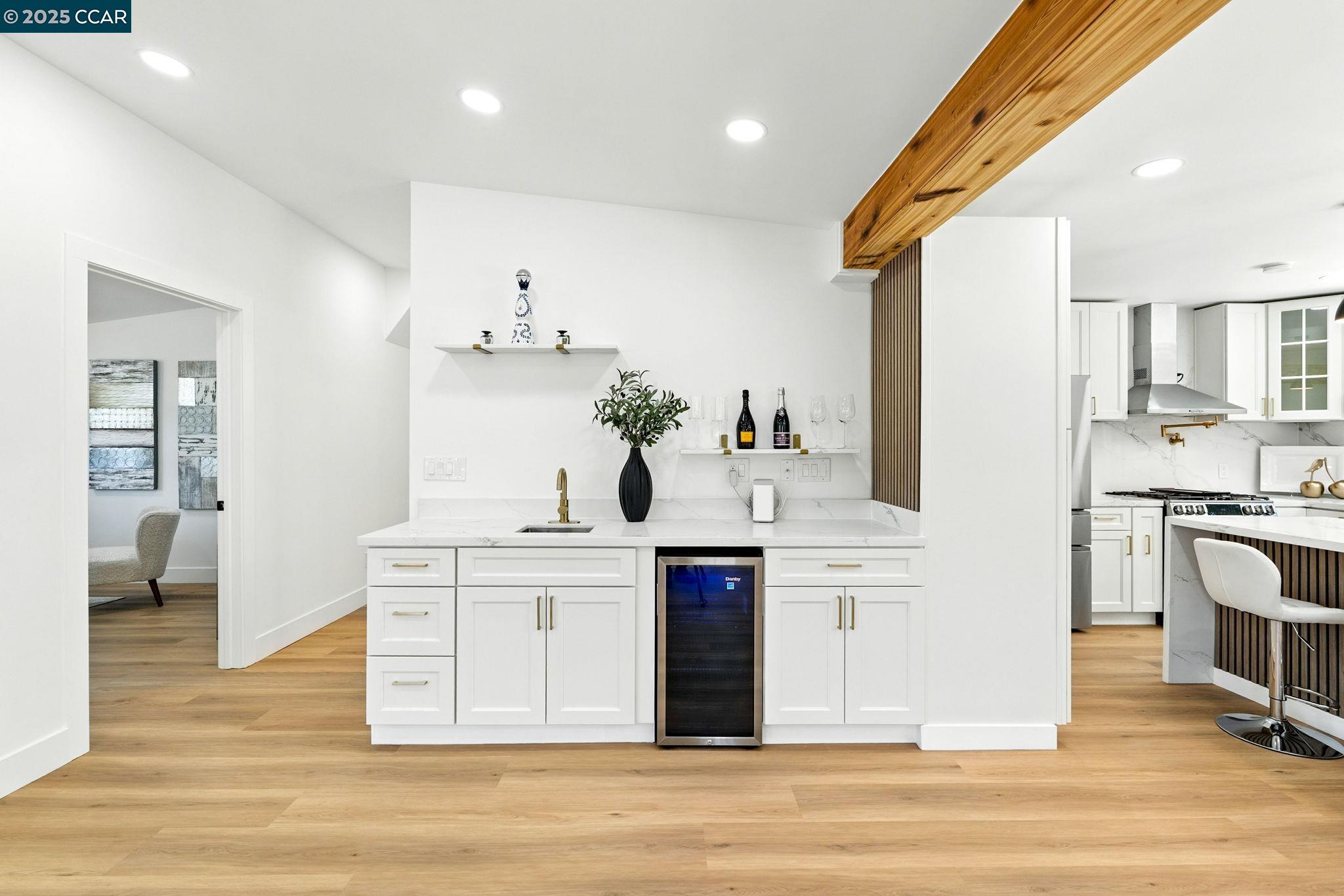Detail Gallery Image 12 of 55 For 1717 Springbrook Rd, Lafayette,  CA 94549 - 4 Beds | 2 Baths