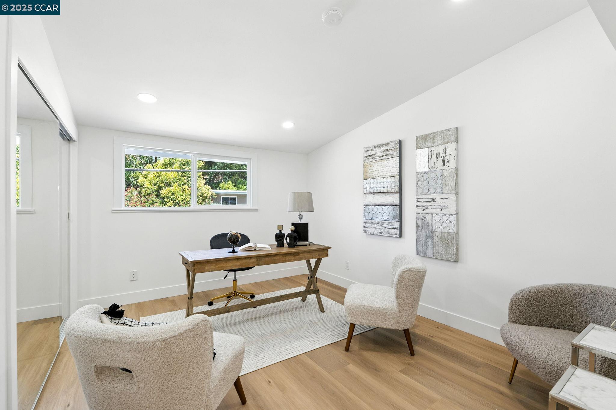 Detail Gallery Image 22 of 55 For 1717 Springbrook Rd, Lafayette,  CA 94549 - 4 Beds | 2 Baths