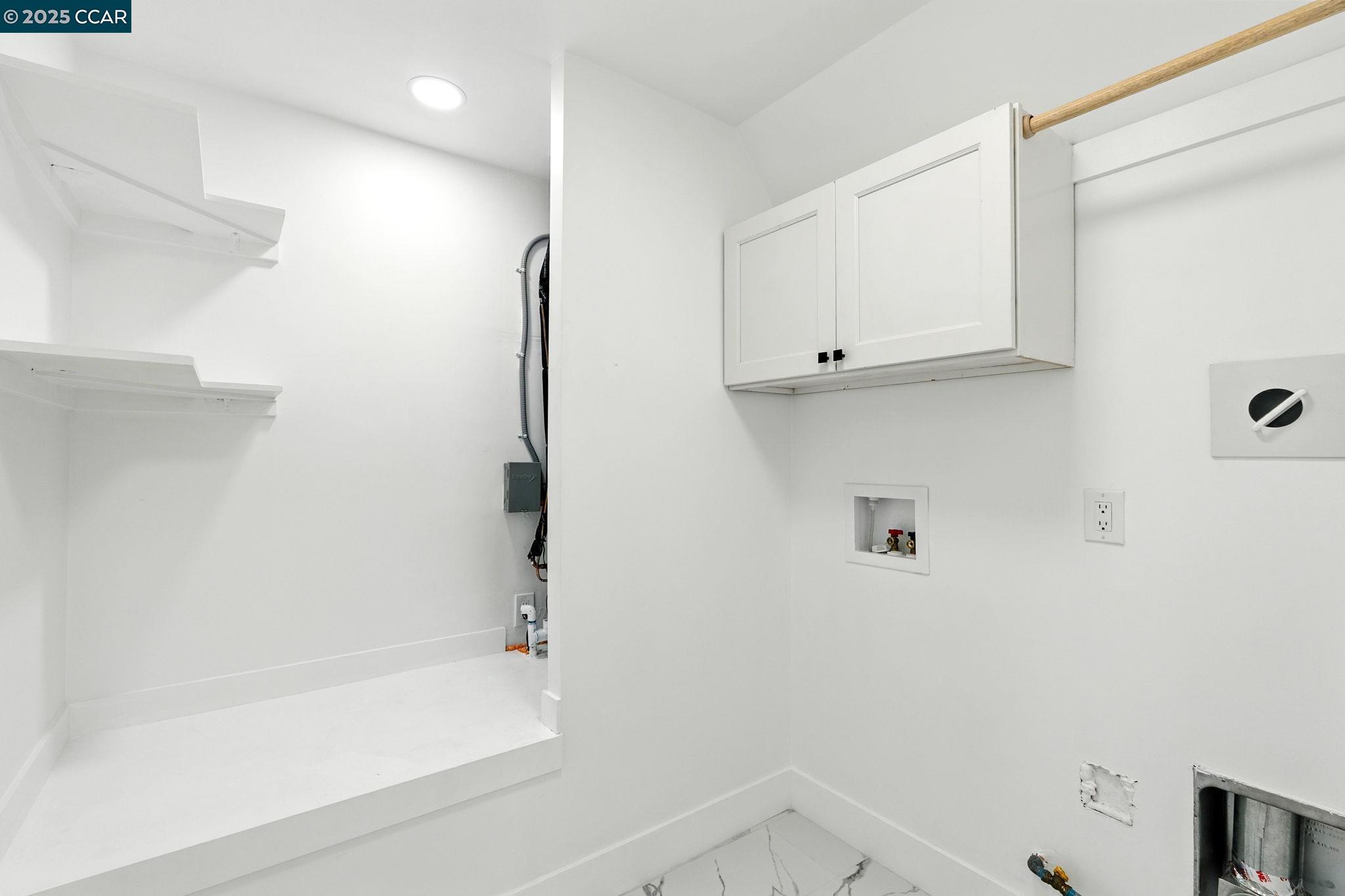 Detail Gallery Image 27 of 55 For 1717 Springbrook Rd, Lafayette,  CA 94549 - 4 Beds | 2 Baths