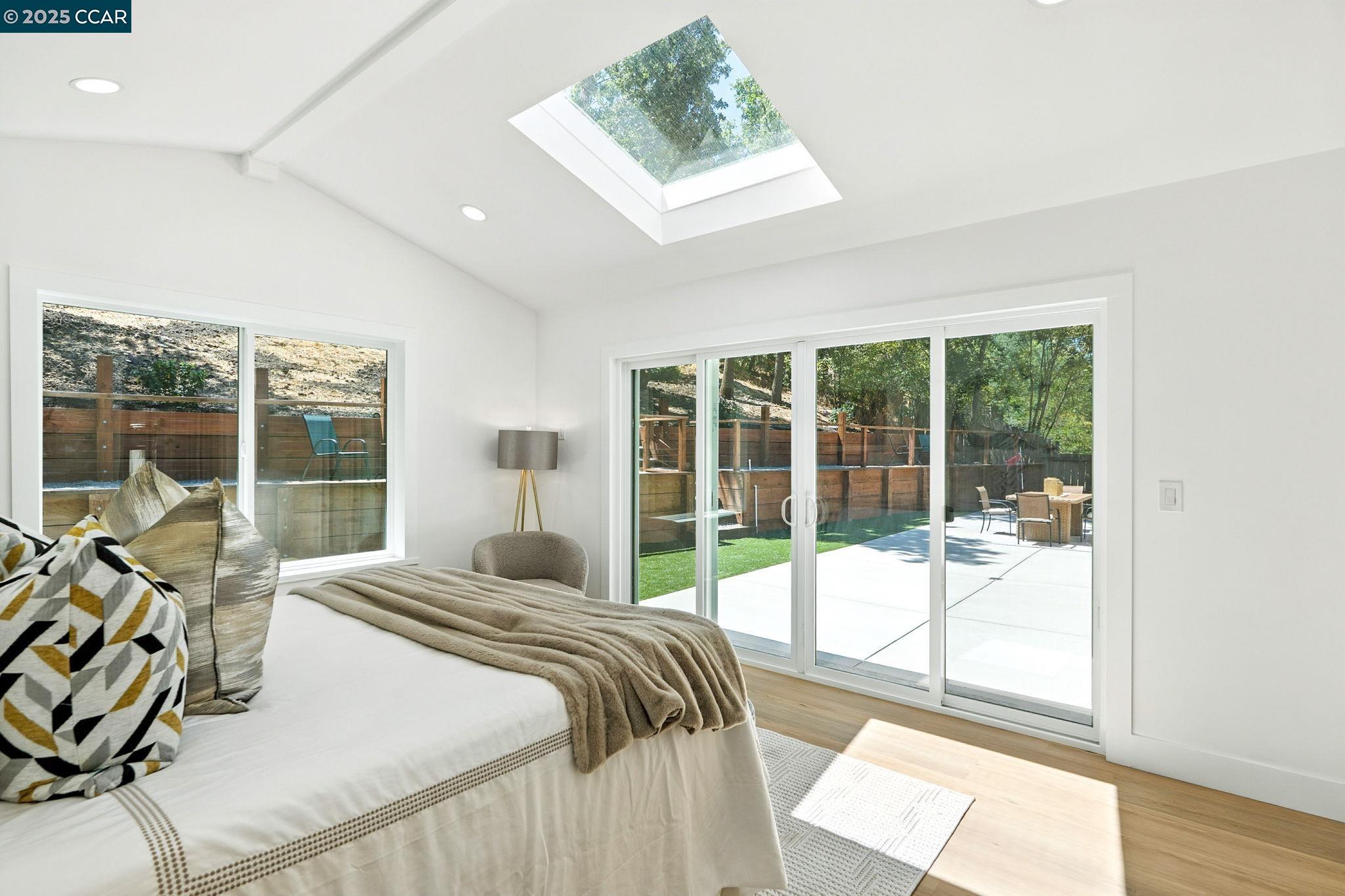 Detail Gallery Image 34 of 55 For 1717 Springbrook Rd, Lafayette,  CA 94549 - 4 Beds | 2 Baths