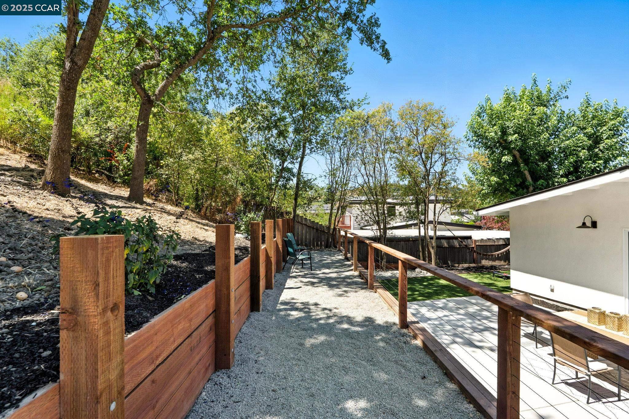 Detail Gallery Image 45 of 55 For 1717 Springbrook Rd, Lafayette,  CA 94549 - 4 Beds | 2 Baths