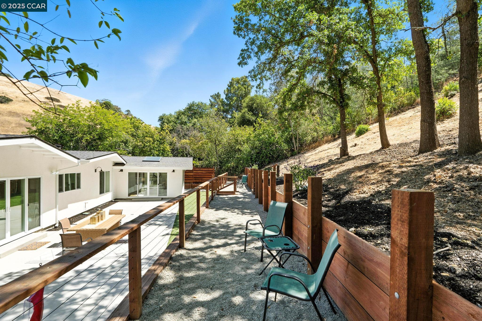 Detail Gallery Image 48 of 55 For 1717 Springbrook Rd, Lafayette,  CA 94549 - 4 Beds | 2 Baths