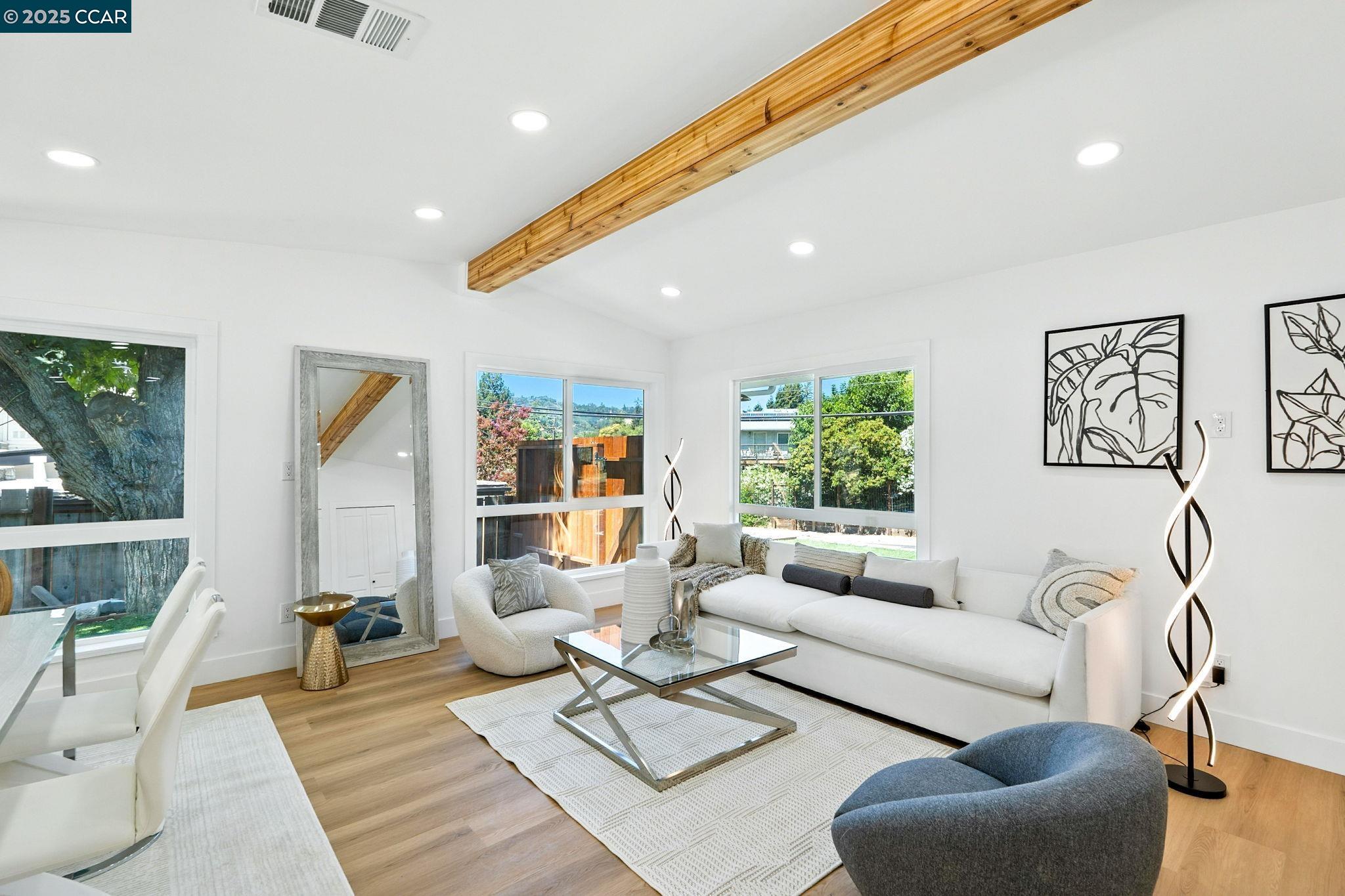 Detail Gallery Image 6 of 55 For 1717 Springbrook Rd, Lafayette,  CA 94549 - 4 Beds | 2 Baths