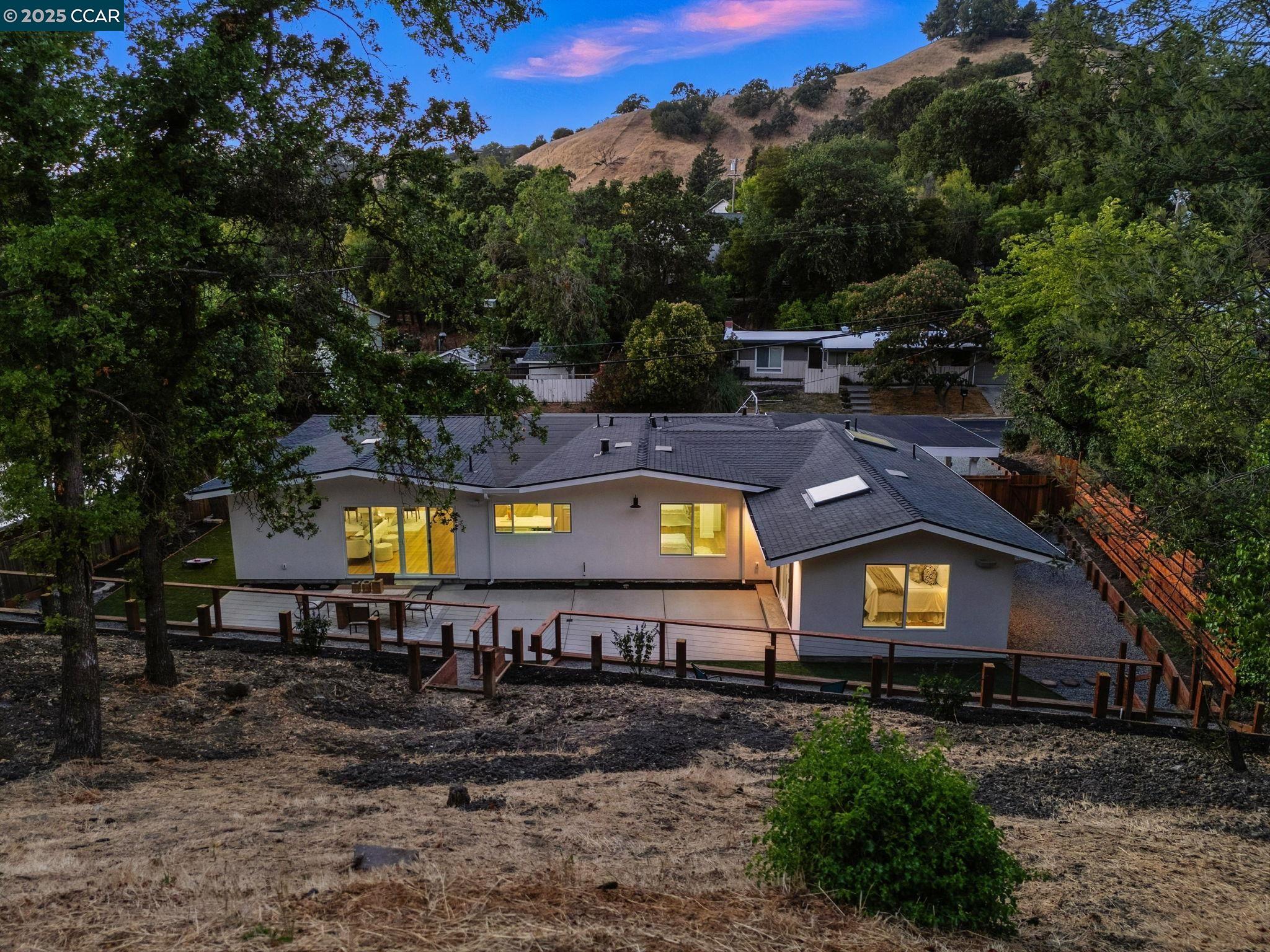 Detail Gallery Image 54 of 55 For 1717 Springbrook Rd, Lafayette,  CA 94549 - 4 Beds | 2 Baths