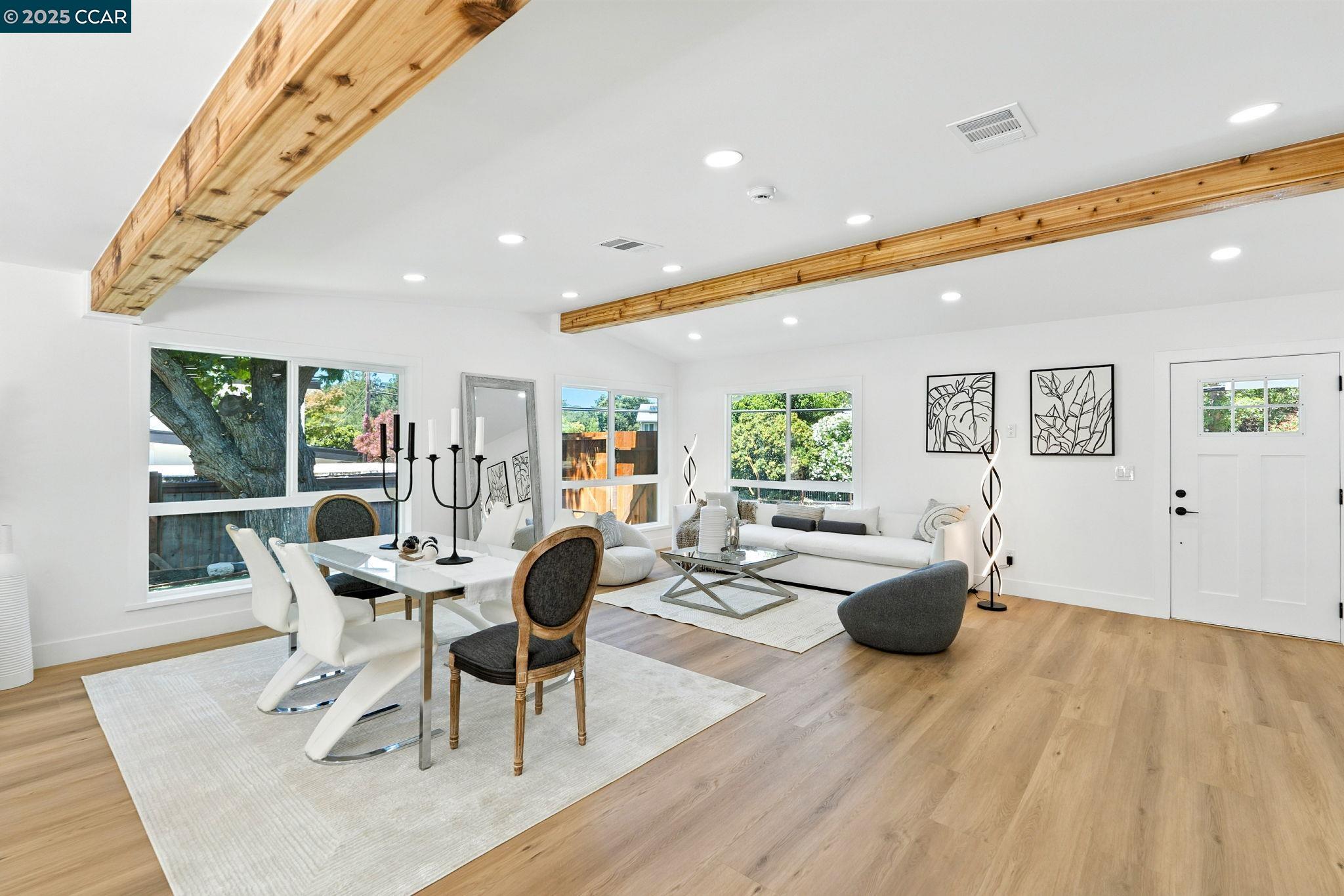Detail Gallery Image 8 of 55 For 1717 Springbrook Rd, Lafayette,  CA 94549 - 4 Beds | 2 Baths