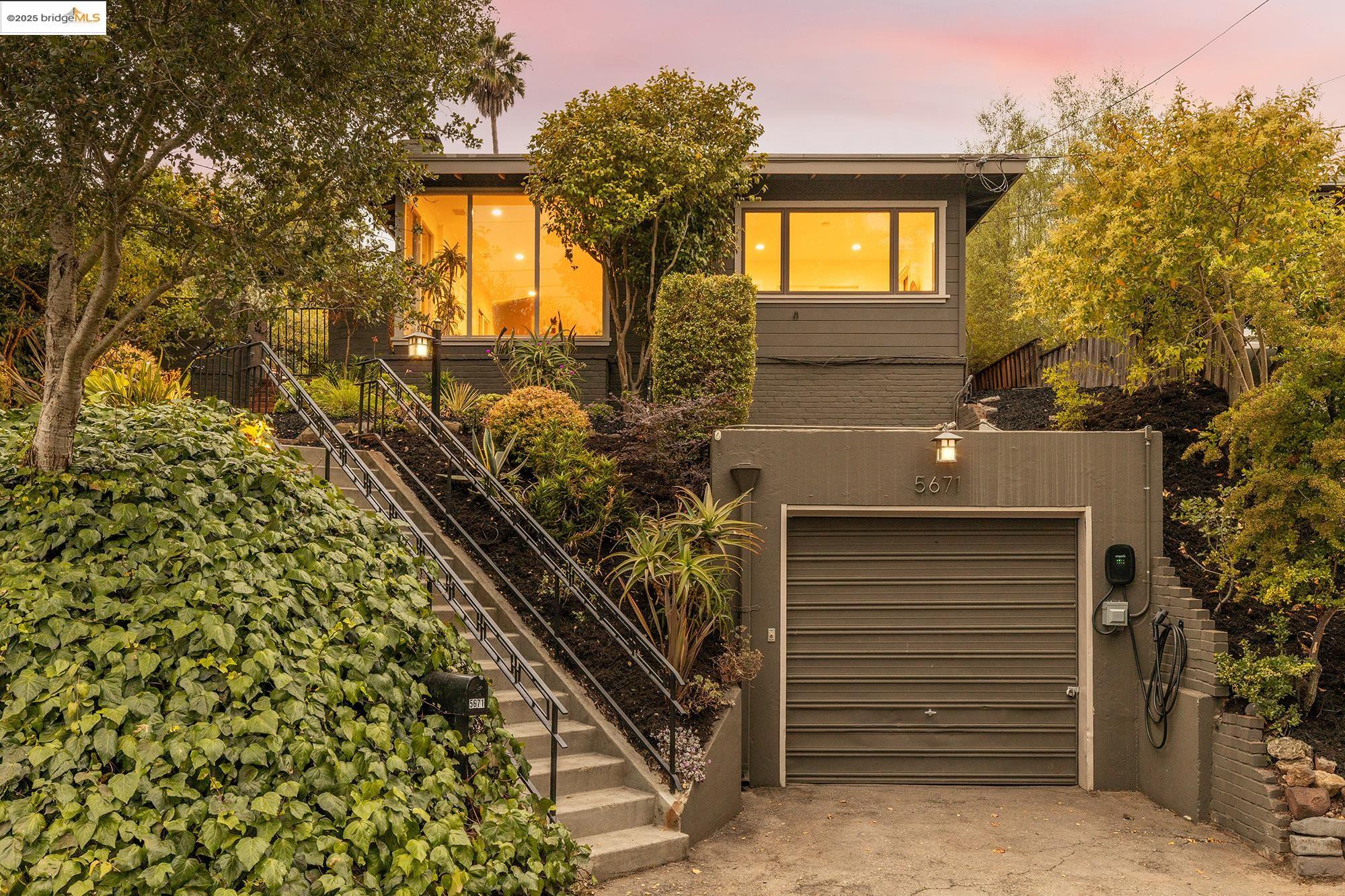 Detail Gallery Image 42 of 56 For 5671 Estates Dr, Oakland,  CA 94618 - 3 Beds | 2 Baths