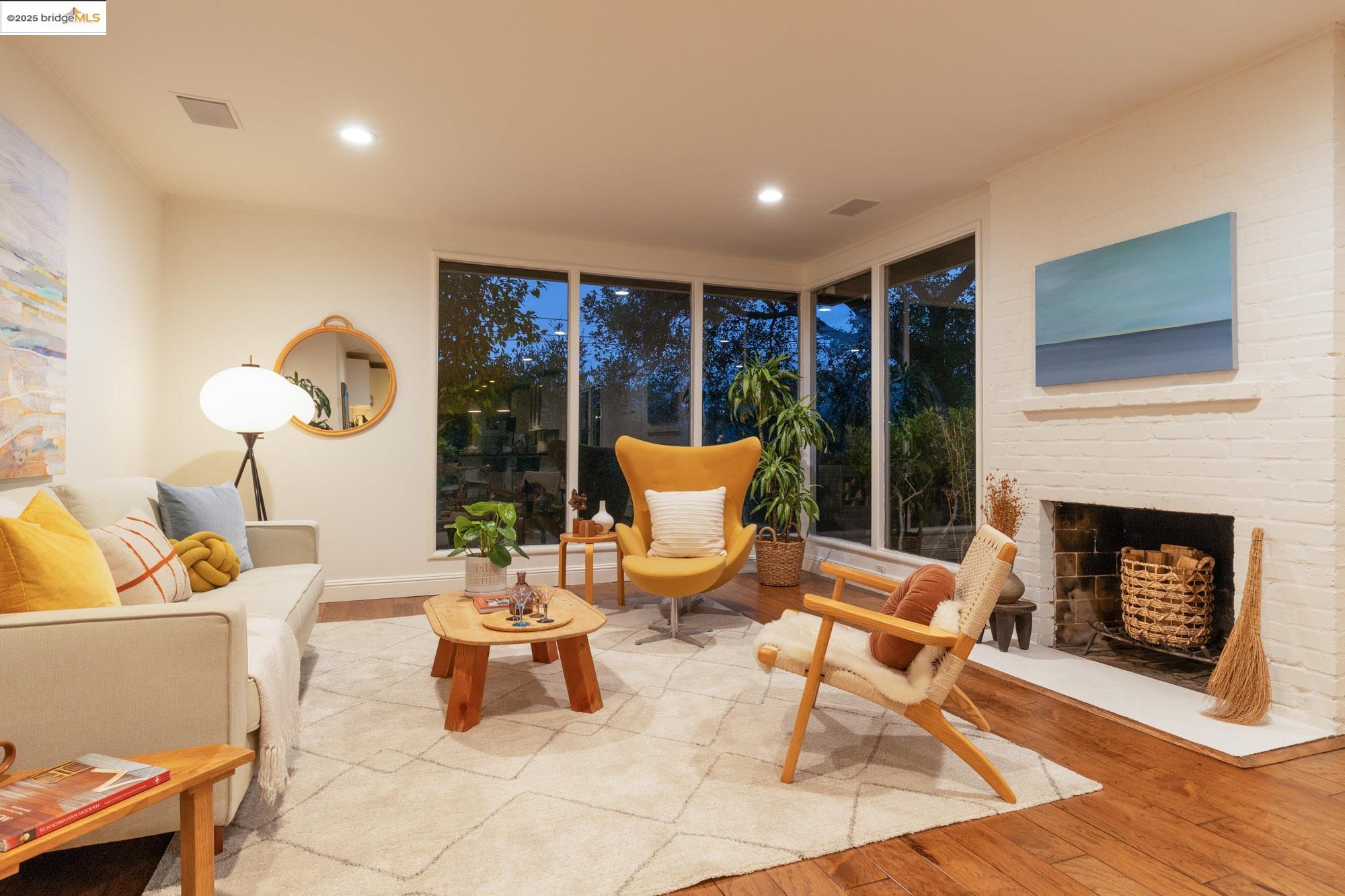Detail Gallery Image 46 of 56 For 5671 Estates Dr, Oakland,  CA 94618 - 3 Beds | 2 Baths