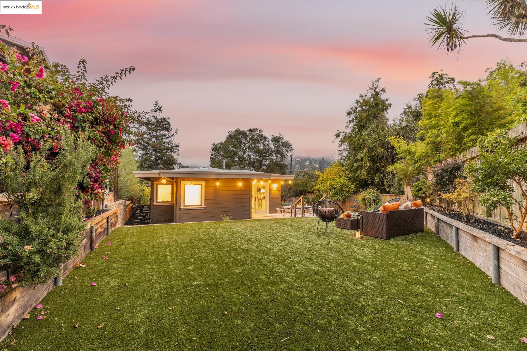 Detail Gallery Image 54 of 56 For 5671 Estates Dr, Oakland,  CA 94618 - 3 Beds | 2 Baths