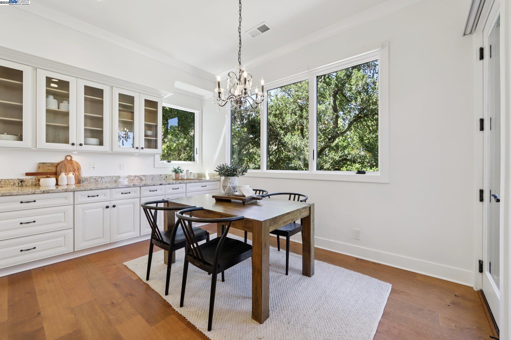 Detail Gallery Image 14 of 58 For 28 Vista Del Orinda, Orinda,  CA 94563 - 5 Beds | 5 Baths
