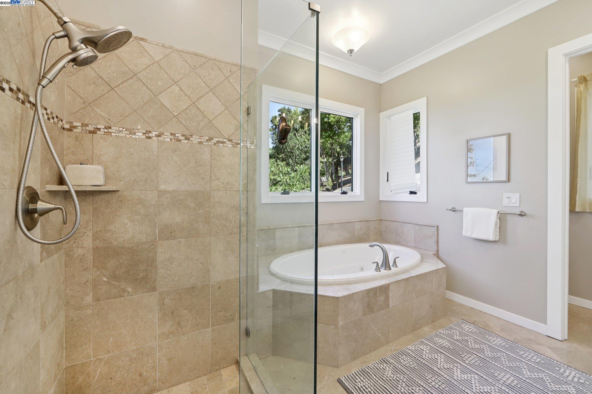 Detail Gallery Image 25 of 58 For 28 Vista Del Orinda, Orinda,  CA 94563 - 5 Beds | 5 Baths
