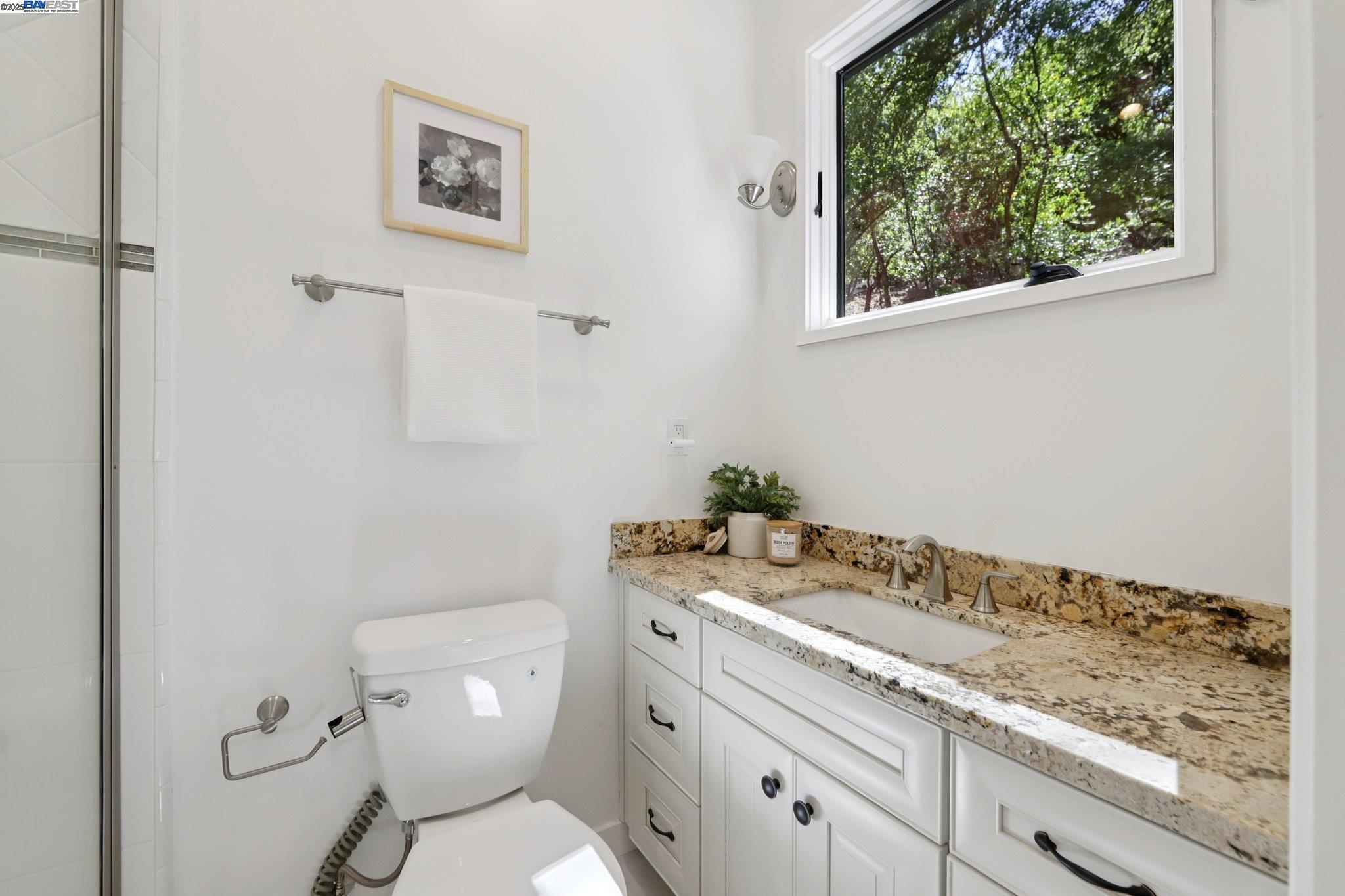 Detail Gallery Image 47 of 58 For 28 Vista Del Orinda, Orinda,  CA 94563 - 5 Beds | 5 Baths