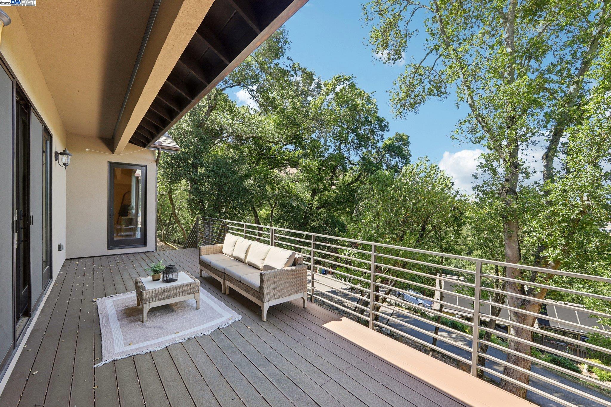 Detail Gallery Image 50 of 58 For 28 Vista Del Orinda, Orinda,  CA 94563 - 5 Beds | 5 Baths