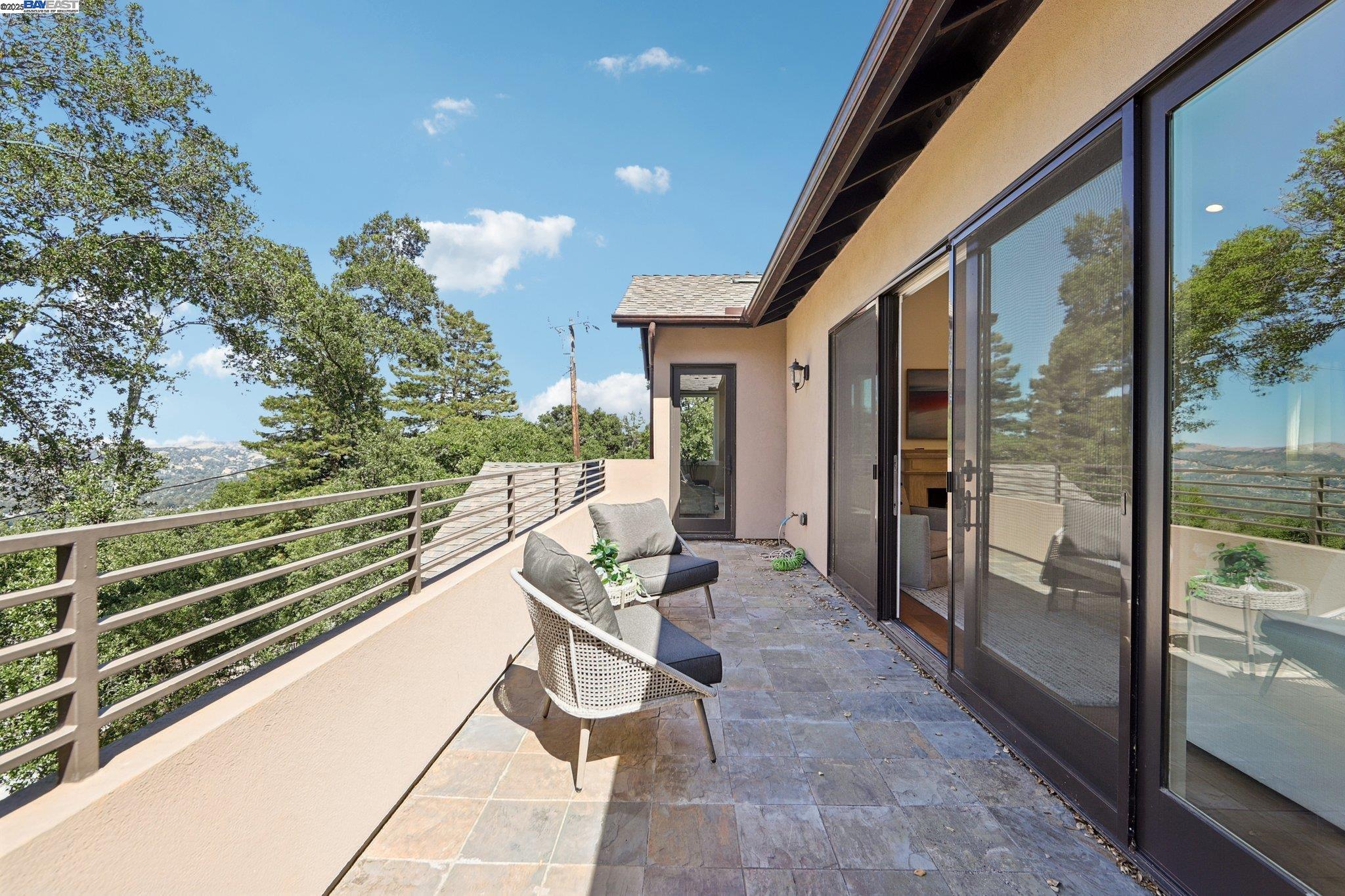 Detail Gallery Image 51 of 58 For 28 Vista Del Orinda, Orinda,  CA 94563 - 5 Beds | 5 Baths