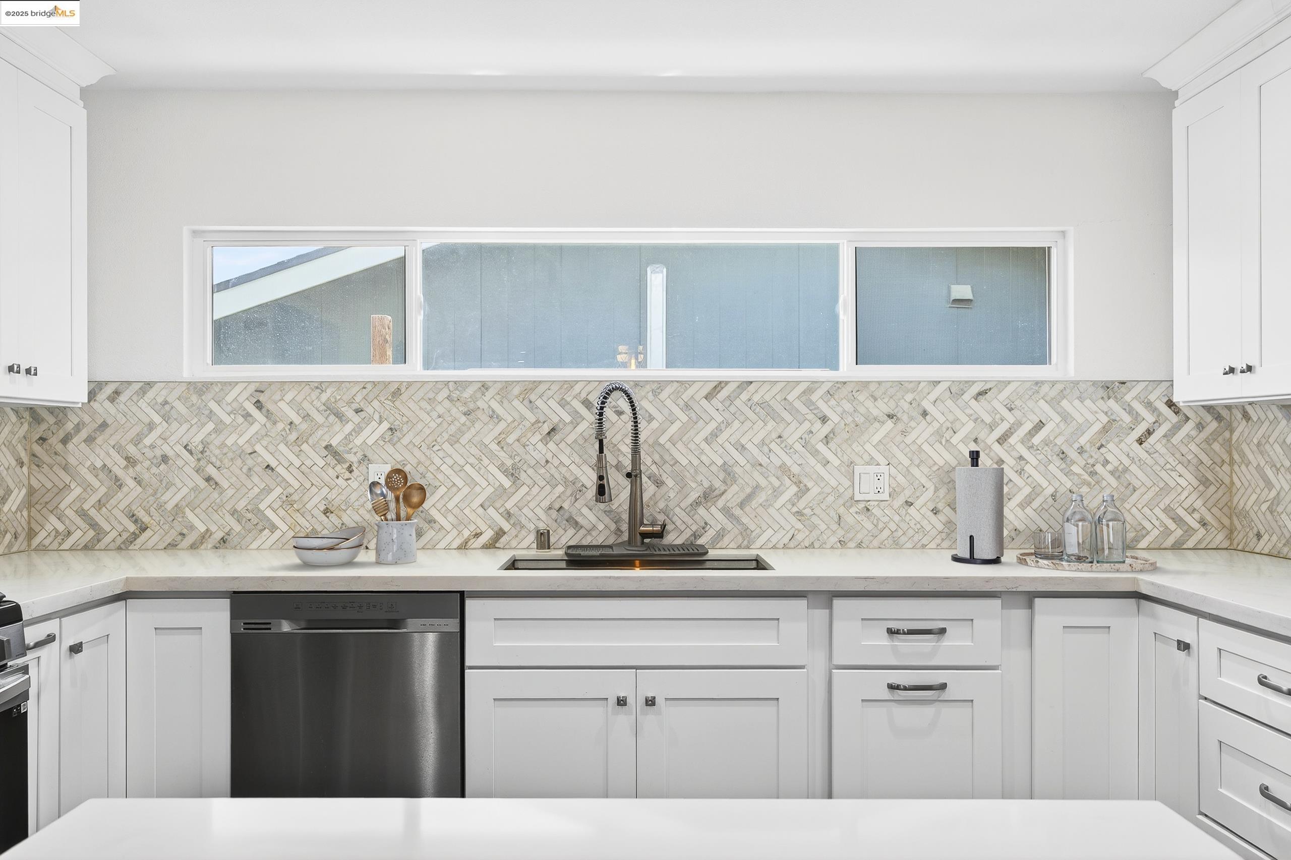 Detail Gallery Image 13 of 60 For 2215 Cunningham Dr, Fairfield,  CA 94533 - 4 Beds | 2 Baths