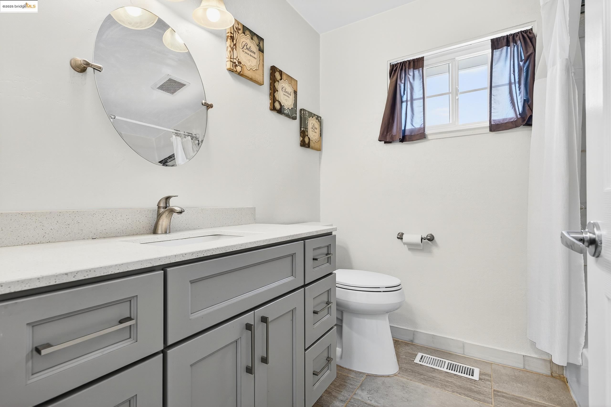 Detail Gallery Image 29 of 60 For 2215 Cunningham Dr, Fairfield,  CA 94533 - 4 Beds | 2 Baths