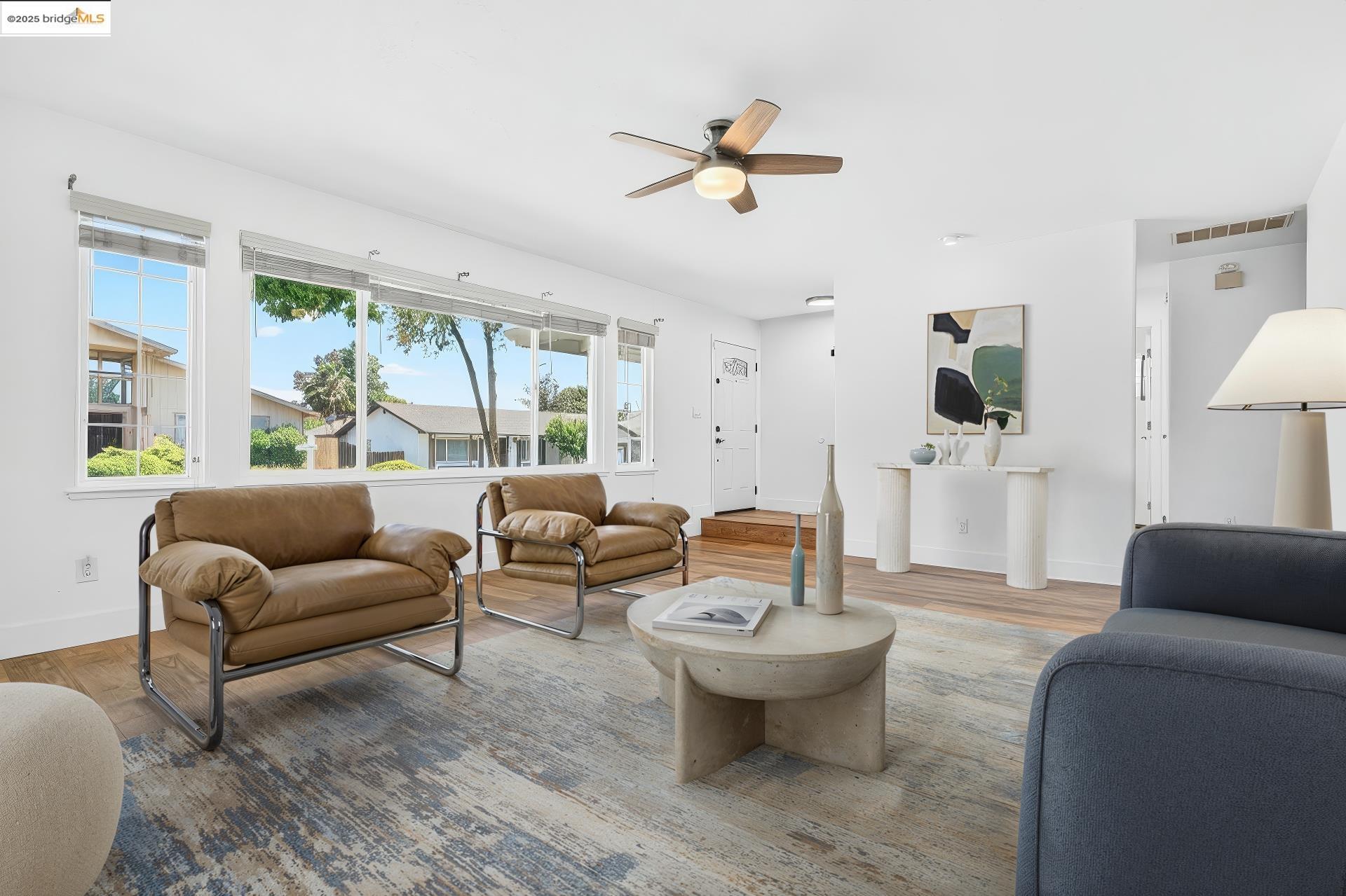 Detail Gallery Image 4 of 60 For 2215 Cunningham Dr, Fairfield,  CA 94533 - 4 Beds | 2 Baths