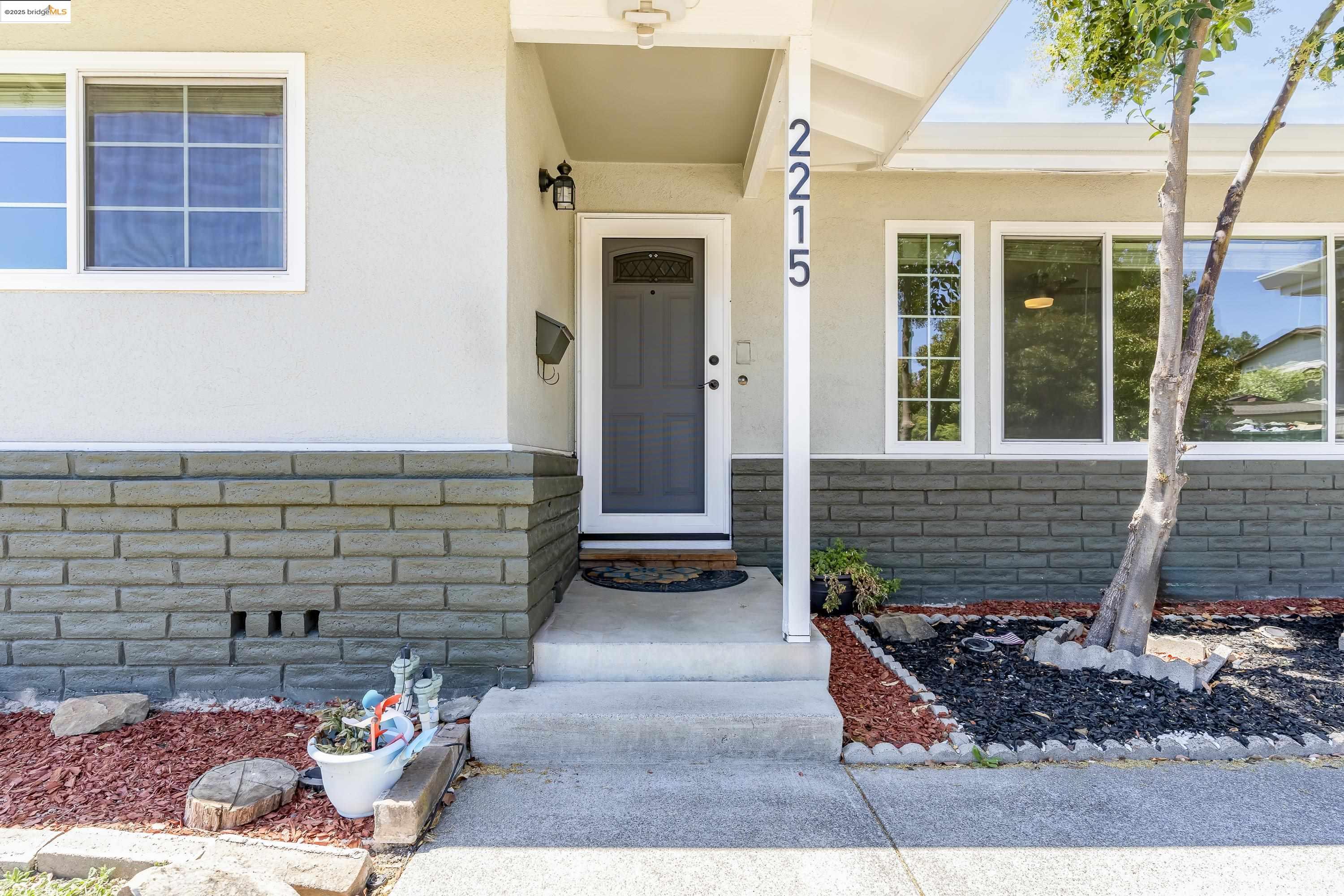 Detail Gallery Image 48 of 60 For 2215 Cunningham Dr, Fairfield,  CA 94533 - 4 Beds | 2 Baths