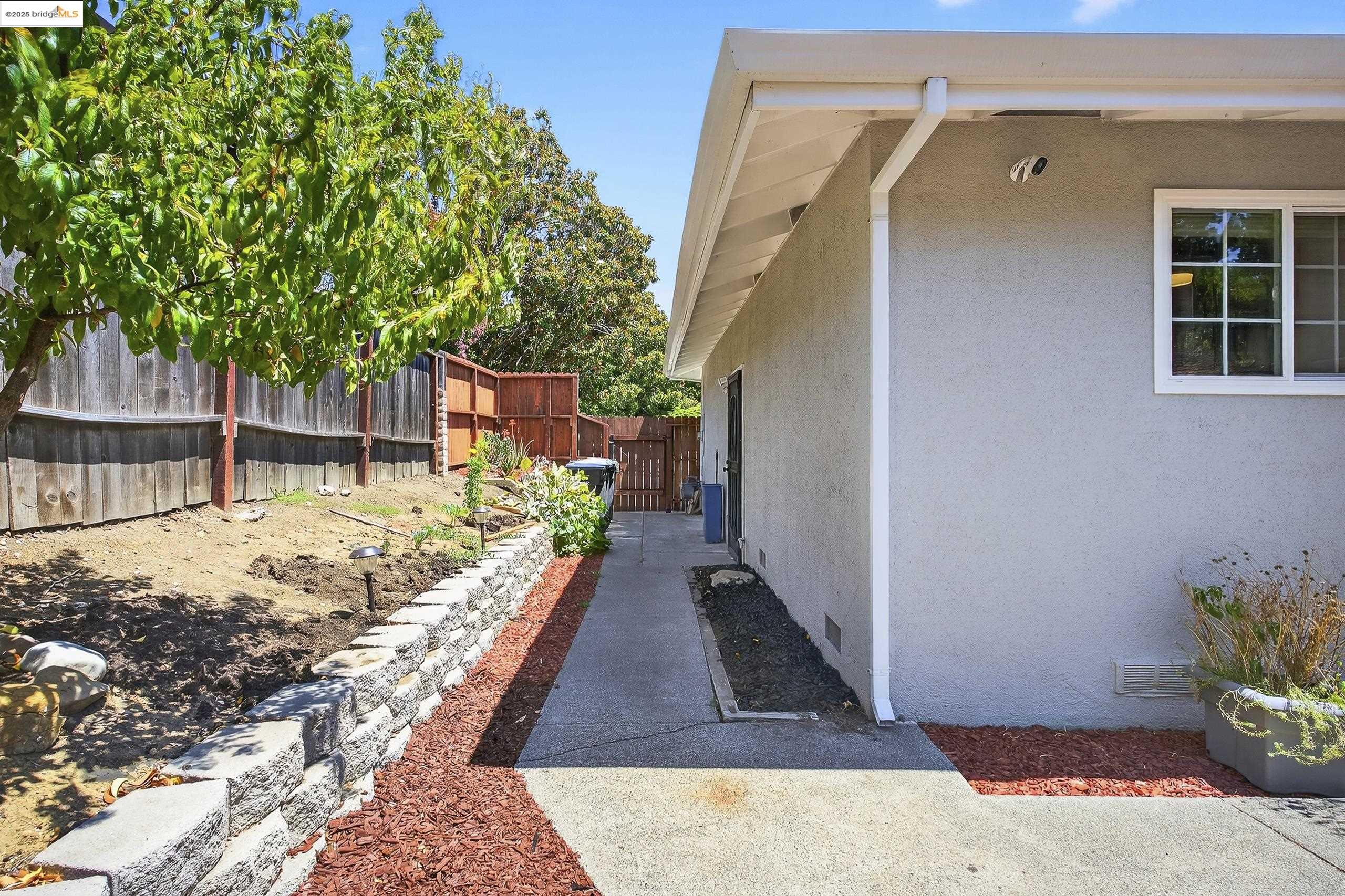 Detail Gallery Image 56 of 60 For 2215 Cunningham Dr, Fairfield,  CA 94533 - 4 Beds | 2 Baths