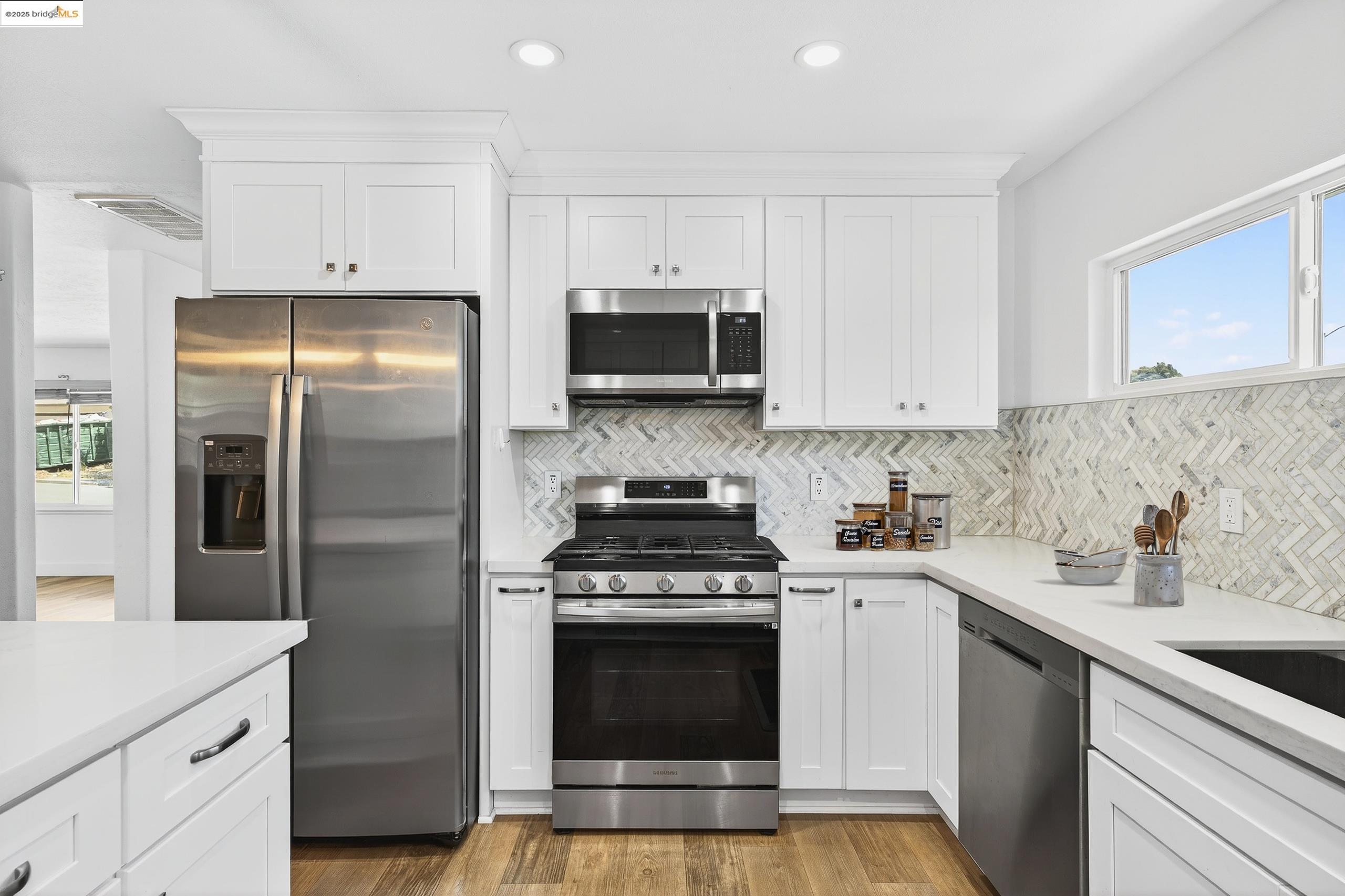 Detail Gallery Image 10 of 60 For 2215 Cunningham Dr, Fairfield,  CA 94533 - 4 Beds | 2 Baths