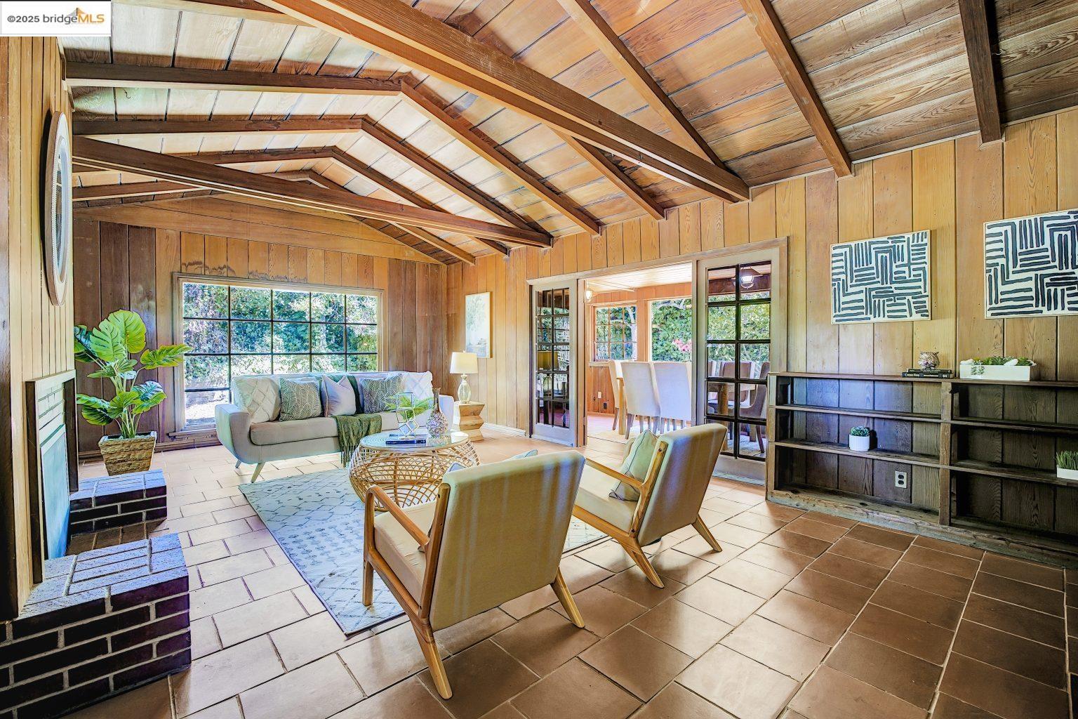Detail Gallery Image 2 of 38 For 700 Coventry Rd, Kensington,  CA 94707 - 1 Beds | 1 Baths