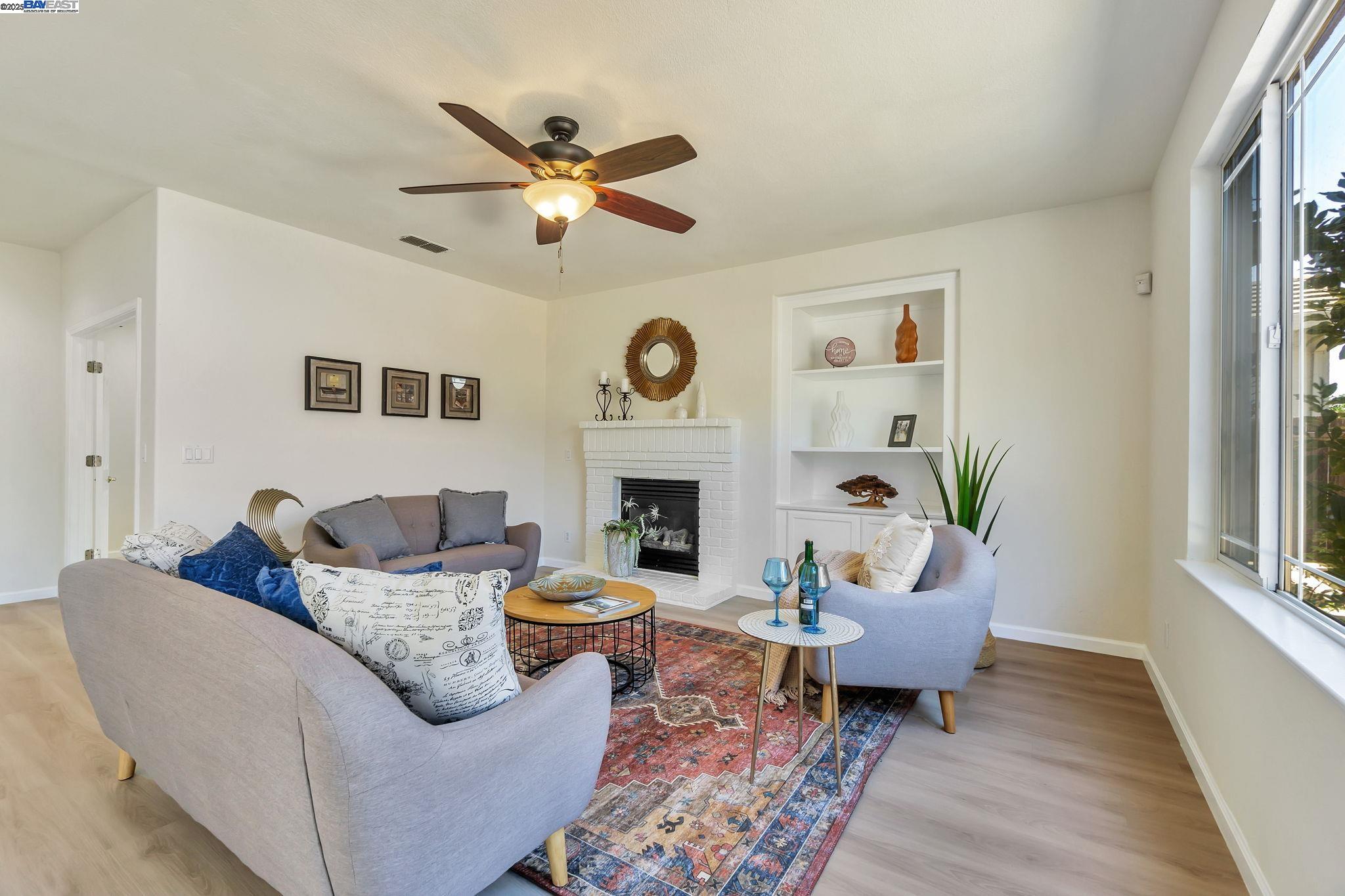 Detail Gallery Image 11 of 53 For 1065 Somersby Way, Brentwood,  CA 94513 - 5 Beds | 3 Baths