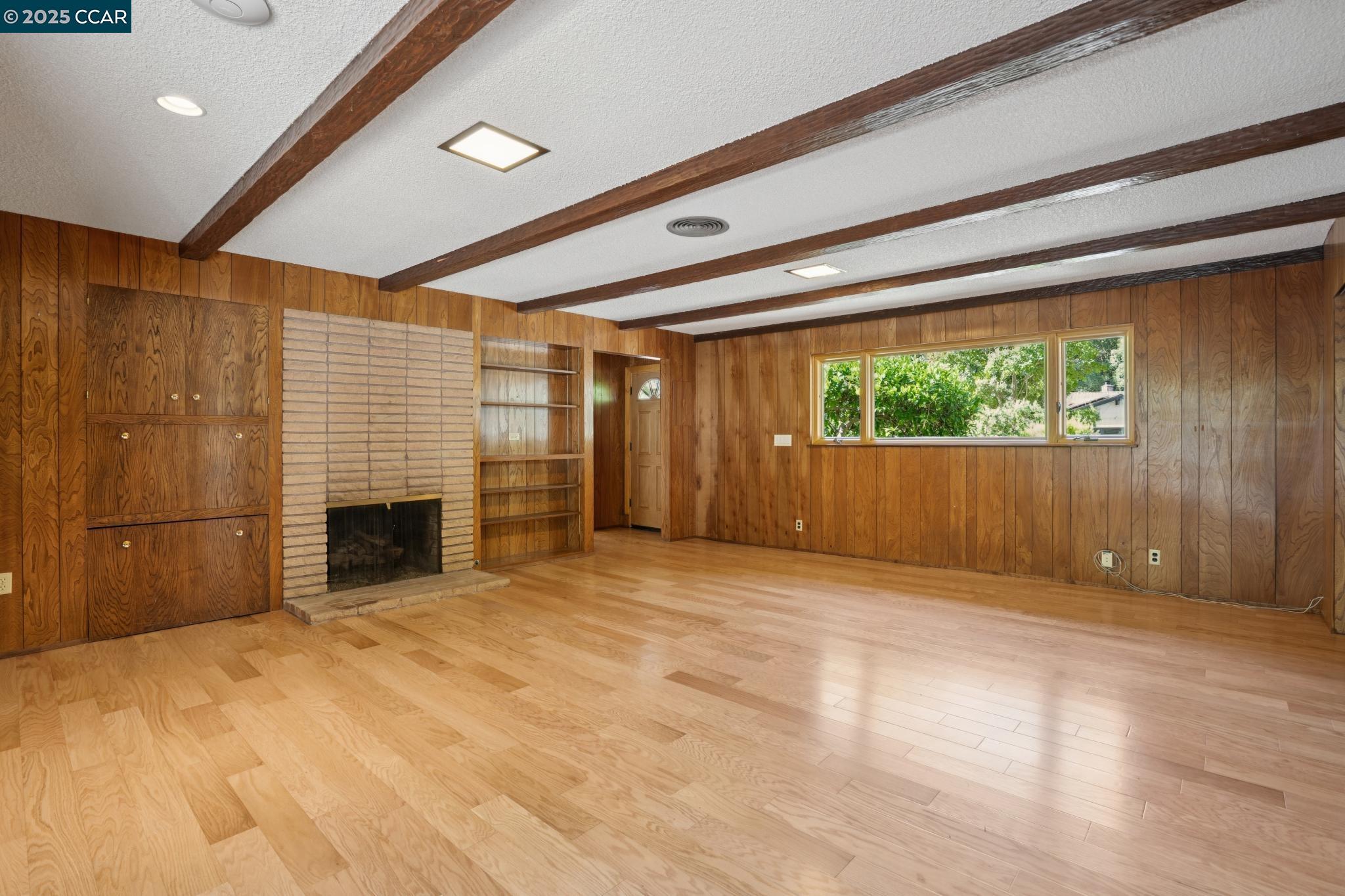 Detail Gallery Image 21 of 50 For 9 Lind Ct, Orinda,  CA 94563 - 4 Beds | 2/1 Baths