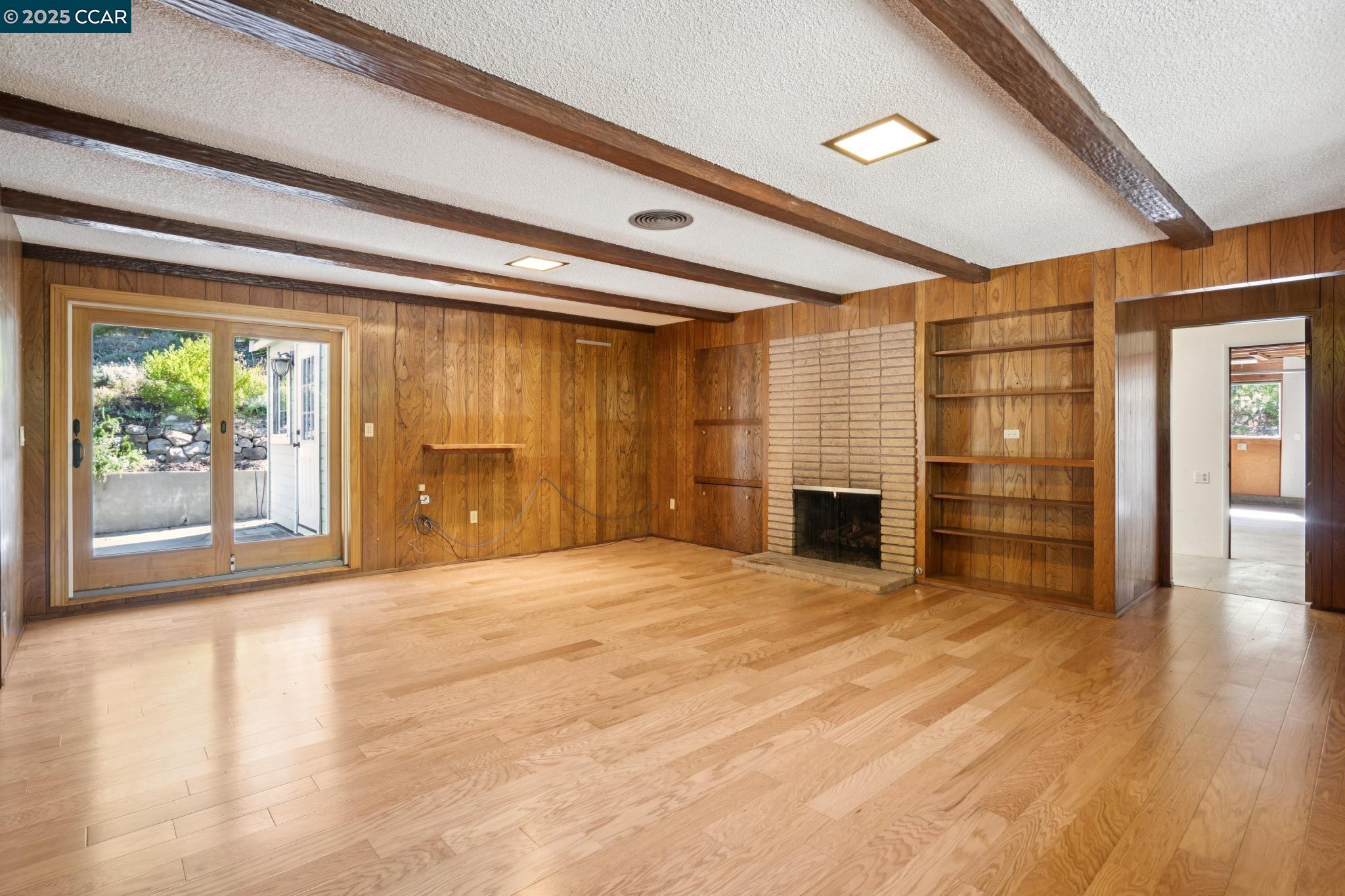 Detail Gallery Image 22 of 50 For 9 Lind Ct, Orinda,  CA 94563 - 4 Beds | 2/1 Baths