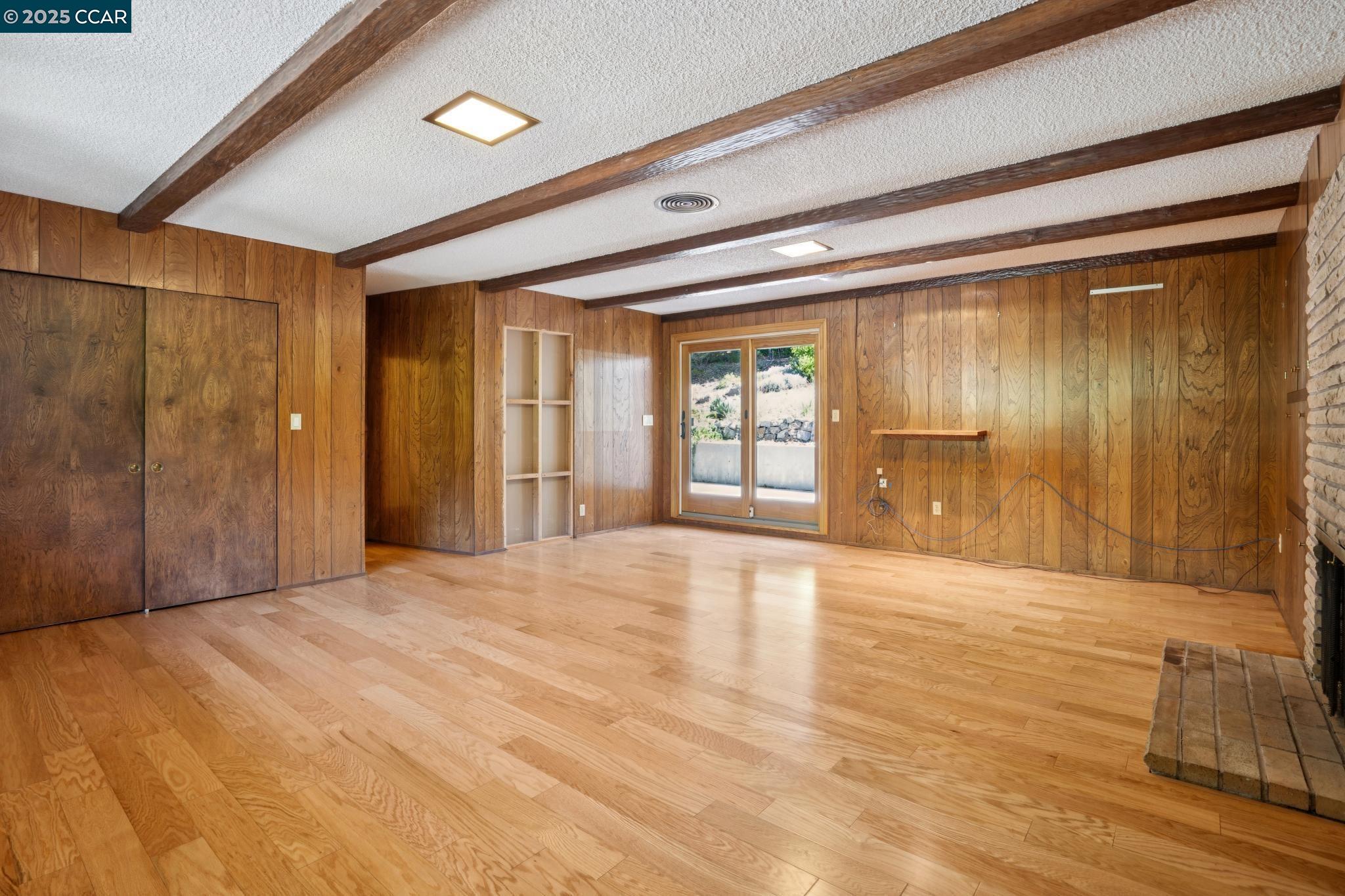 Detail Gallery Image 23 of 50 For 9 Lind Ct, Orinda,  CA 94563 - 4 Beds | 2/1 Baths