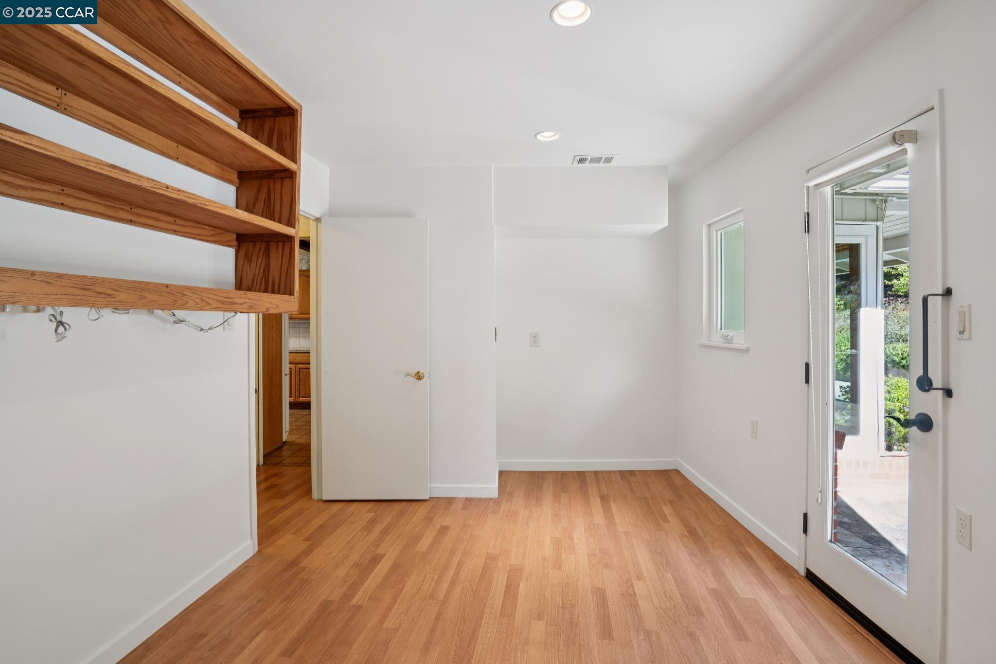 Detail Gallery Image 39 of 50 For 9 Lind Ct, Orinda,  CA 94563 - 4 Beds | 2/1 Baths